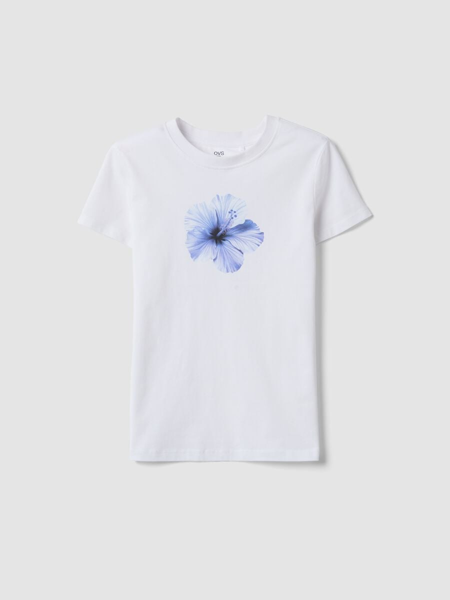 T-shirt bianca in puro cotone con fiore blu per ragazza regular fit_0