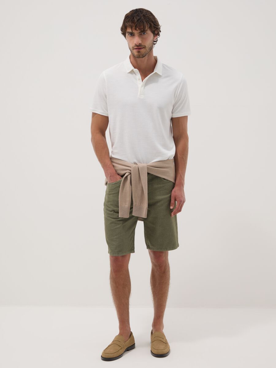 Green linen and cotton-blend five-pocket Bermuda shorts_1