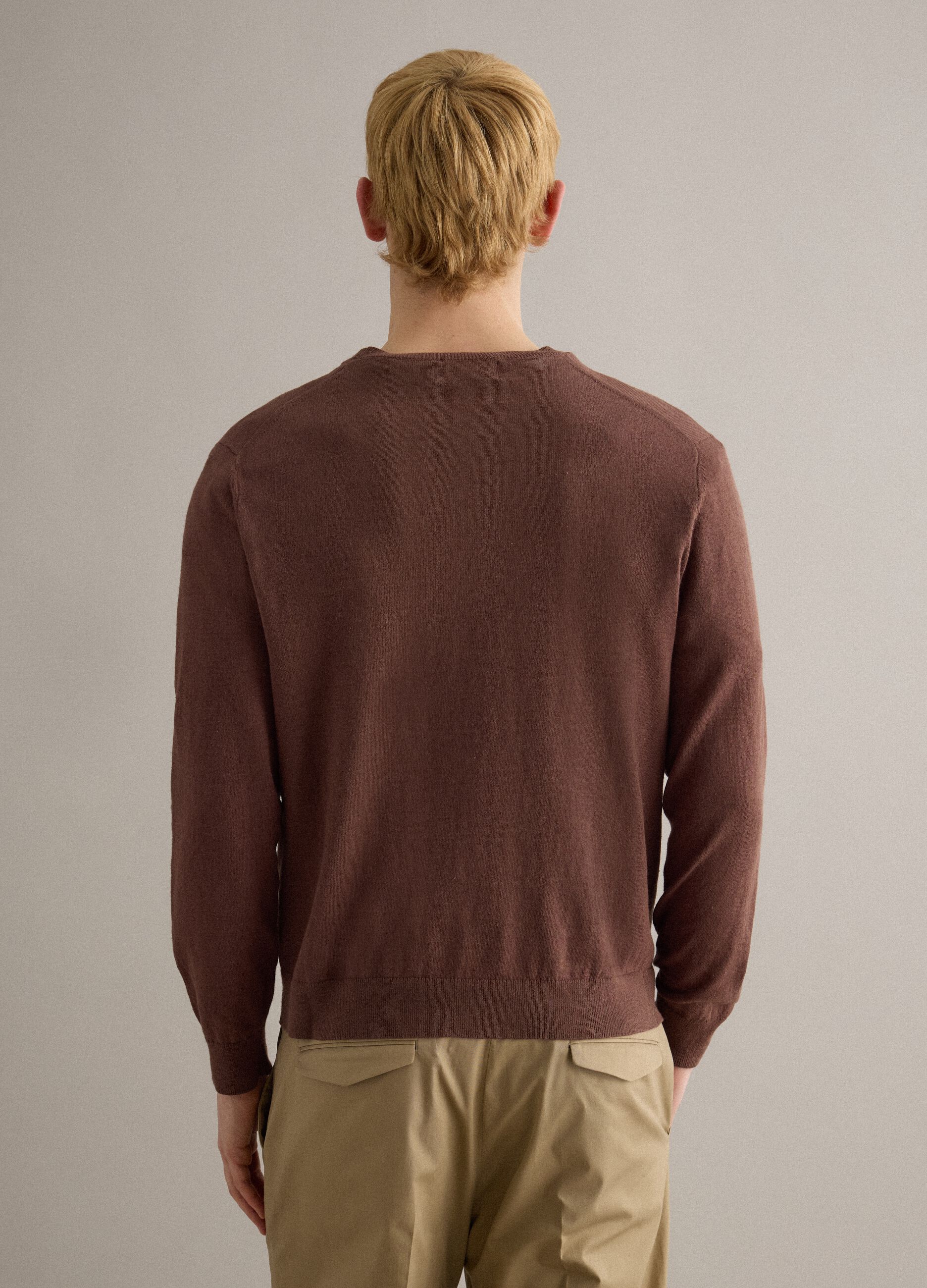 Brown cotton and linen crew neck pullover regular fit