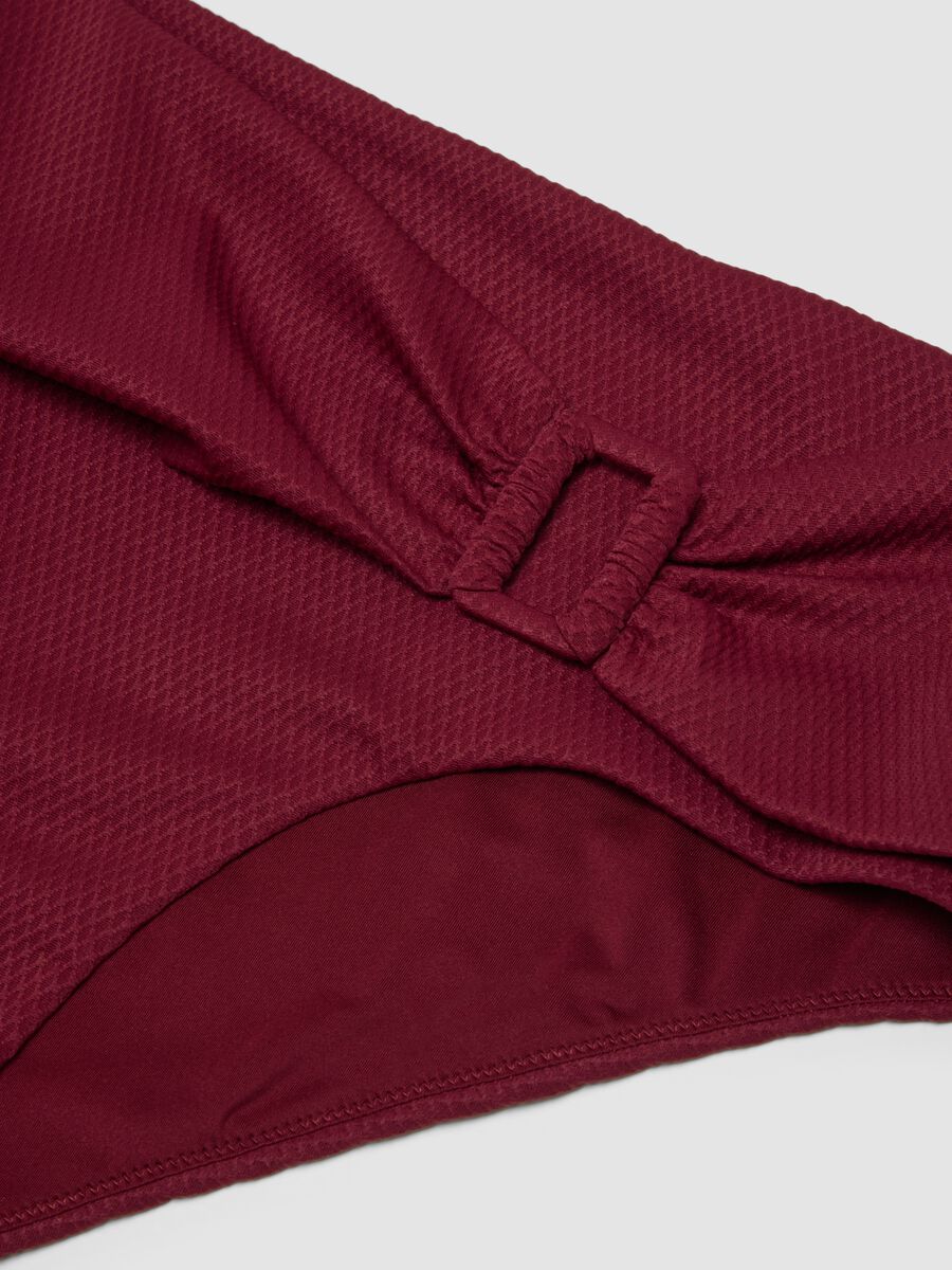 Slip da mare elasticizzato rosso a vita alta con fibbia_5