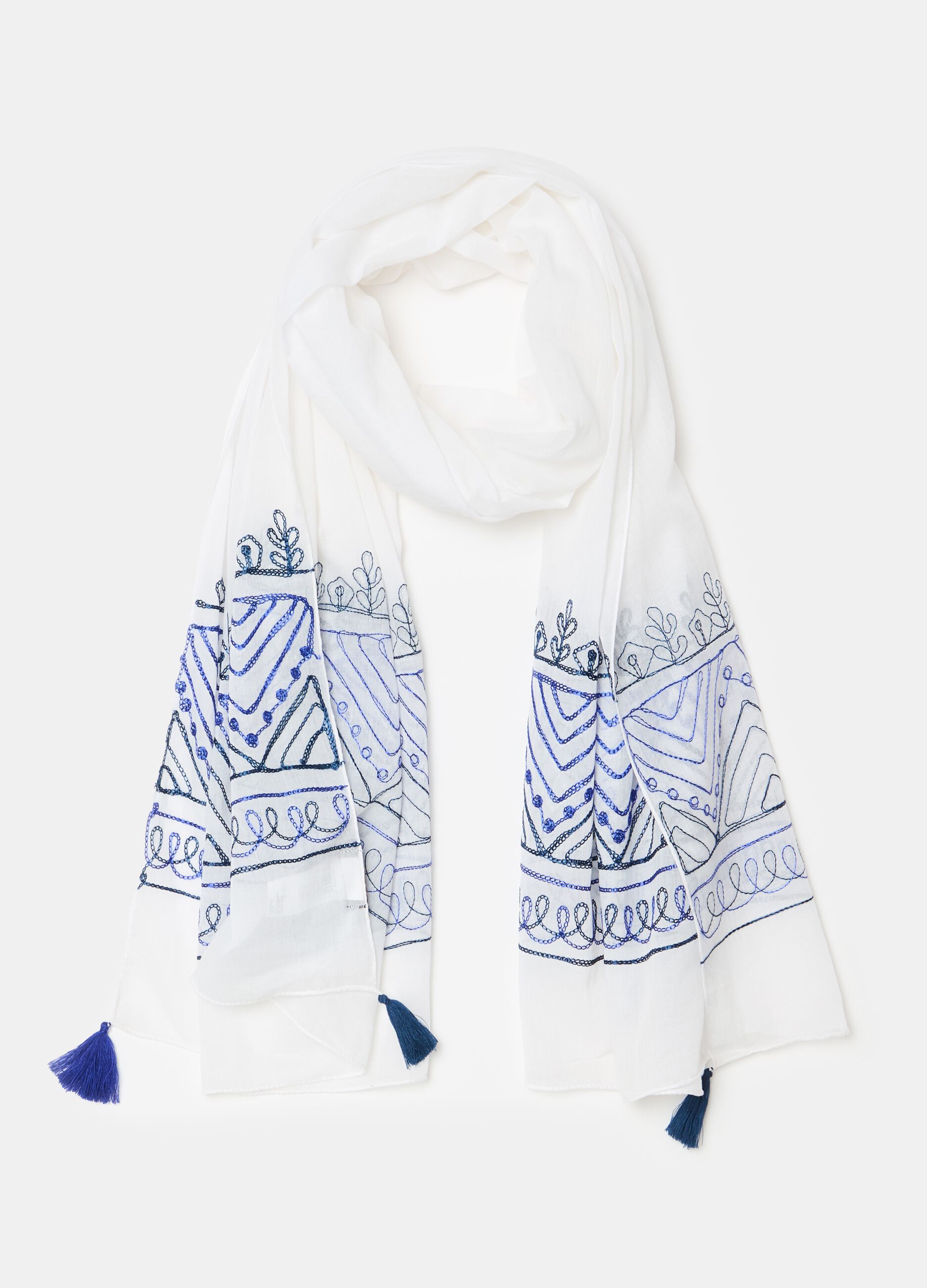 Cotton scarf with and tassels and embroidery
