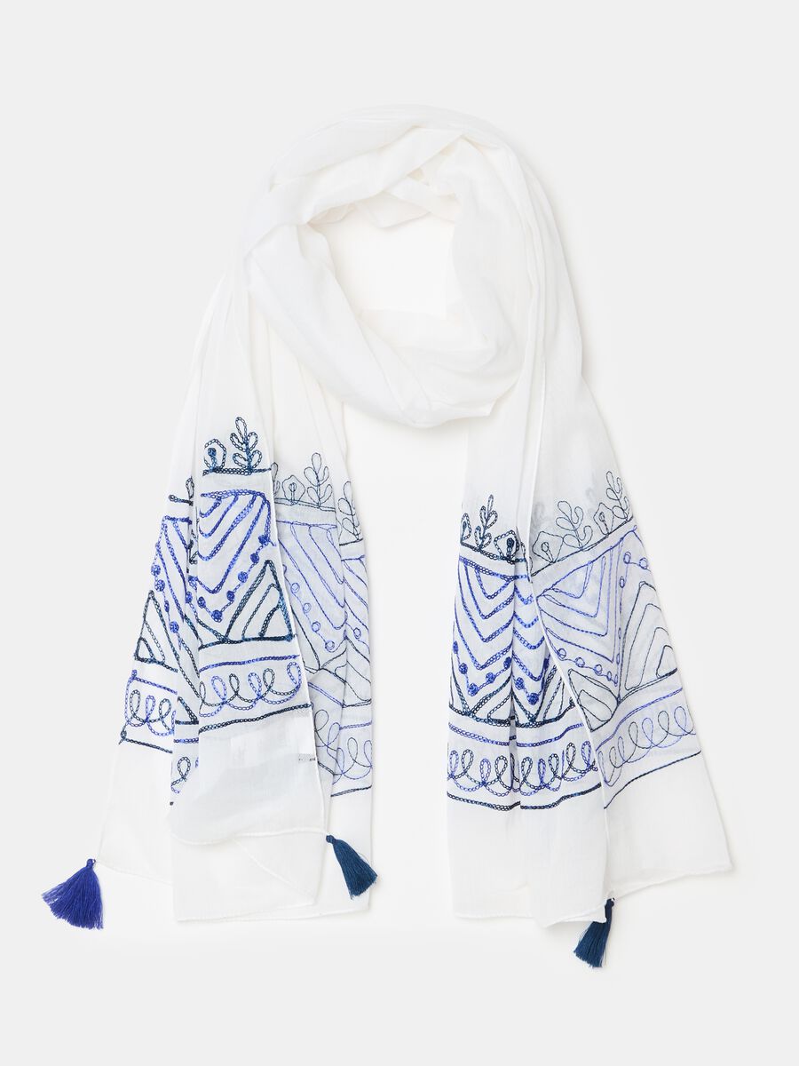 Cotton scarf with and tassels and embroidery_0
