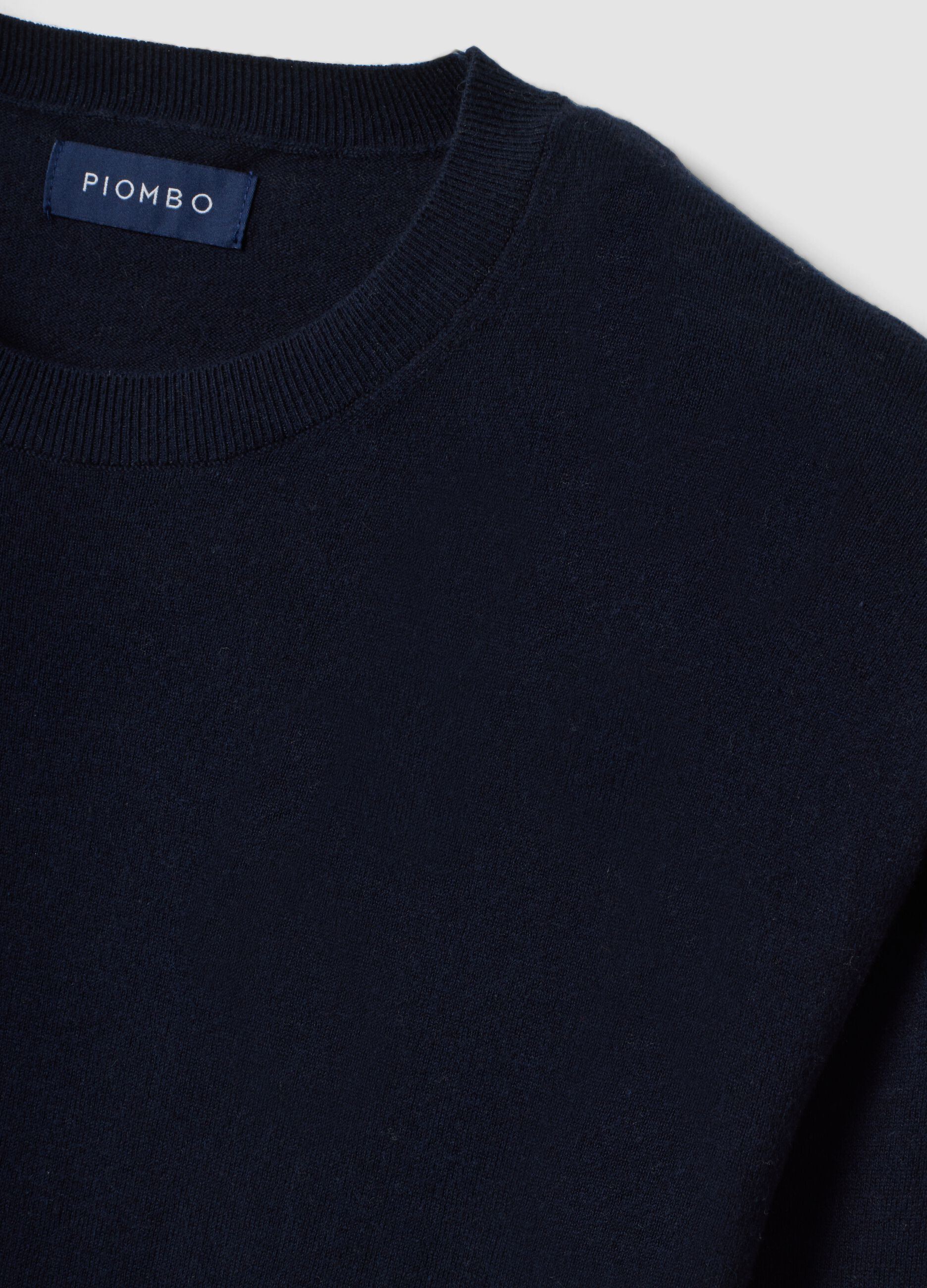 Blue crew-neck jumper in a cotton and cashmere blend, regular fit