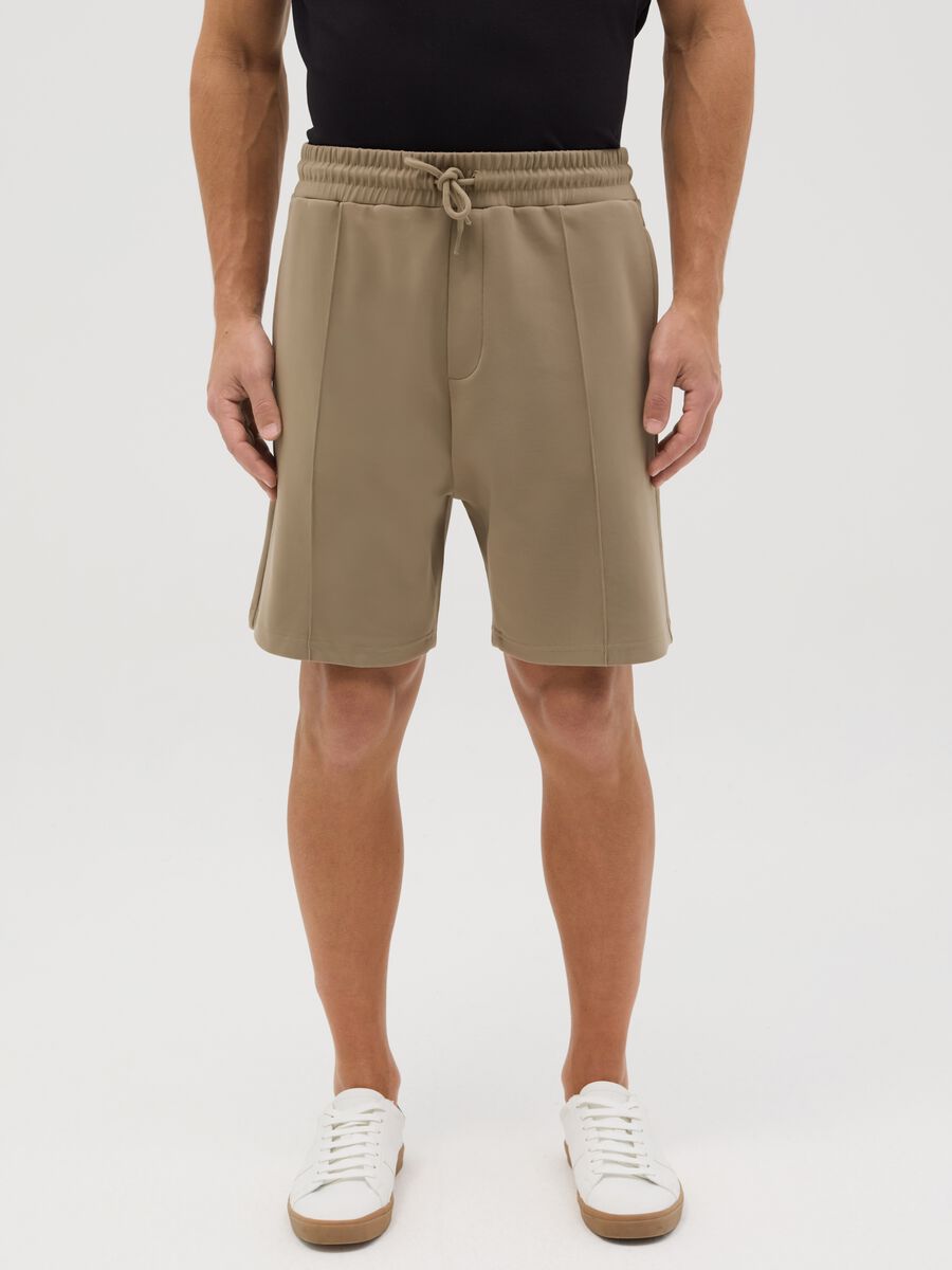 Beige Bermuda joggers in fleece_1