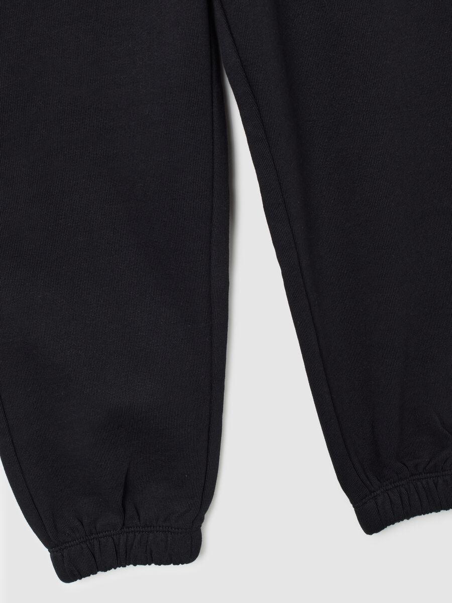 Girls' black pure cotton joggers regular fit_3