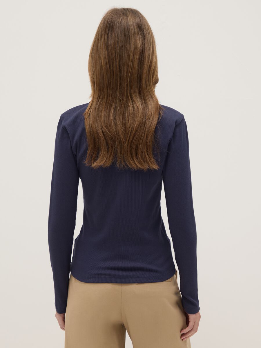 Blue long sleeve polo with V-neck in pure cotton regular fit_2