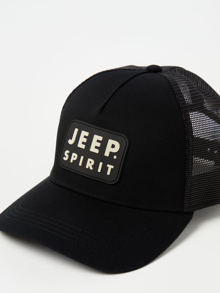 Baseball cap with Jeep patch_2