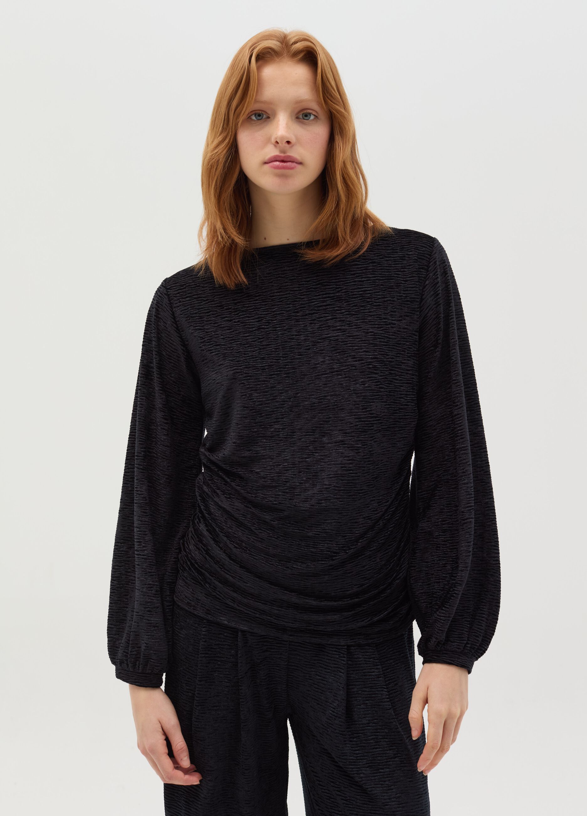 Crinkle T-shirt with gathering
