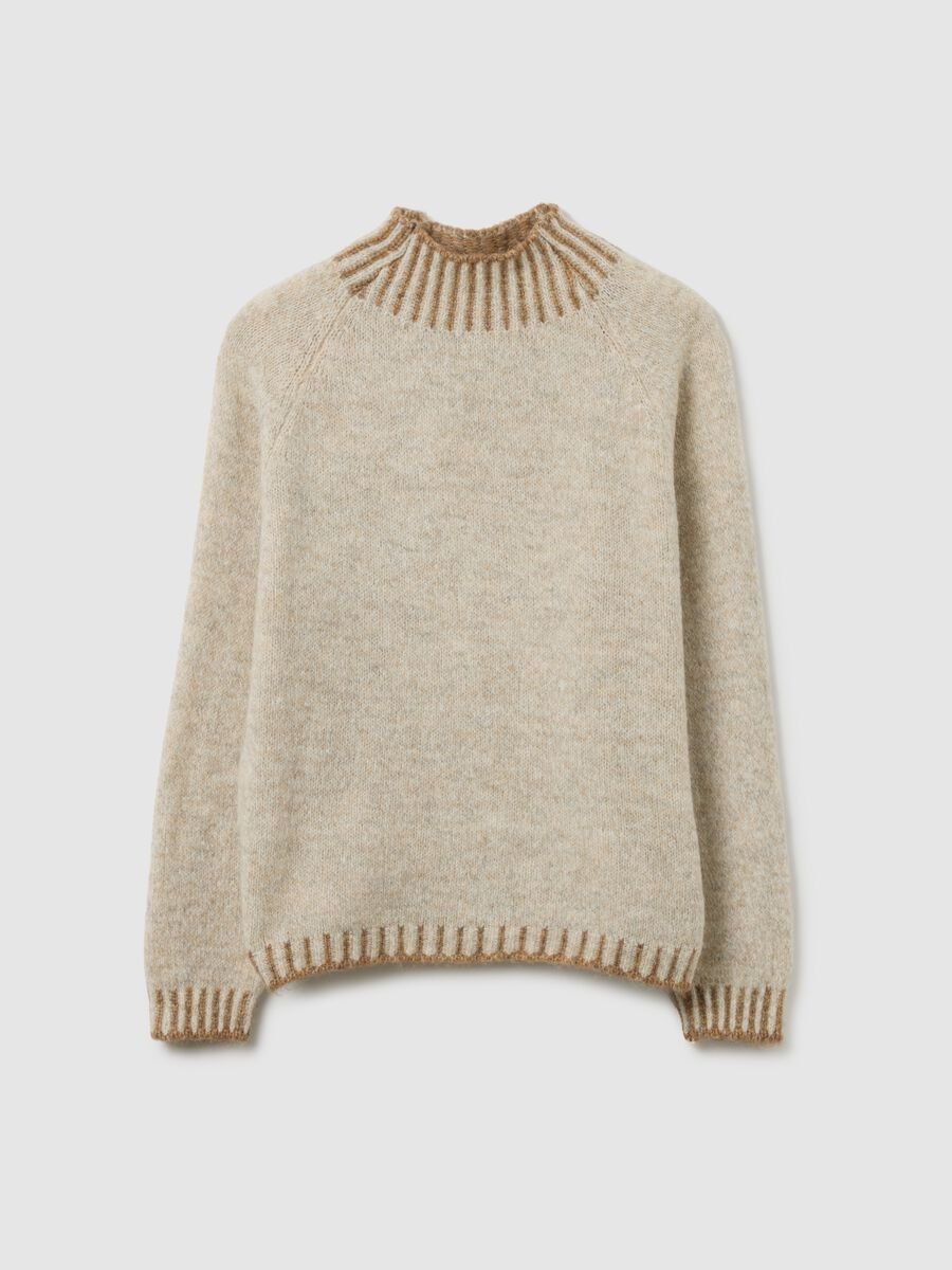 Maglione beige regular fit con collo a coste e dettagli cut-out_0