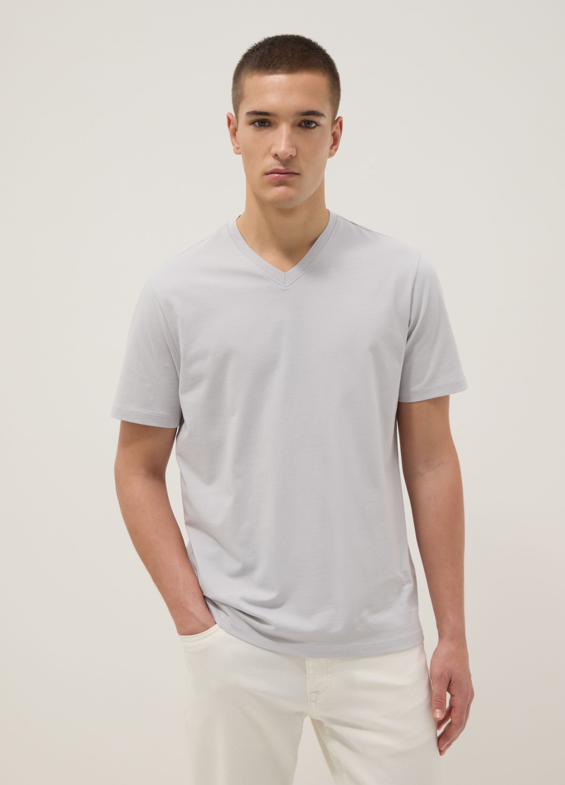 Grey pure cotton regular fit V-neck T-shirt