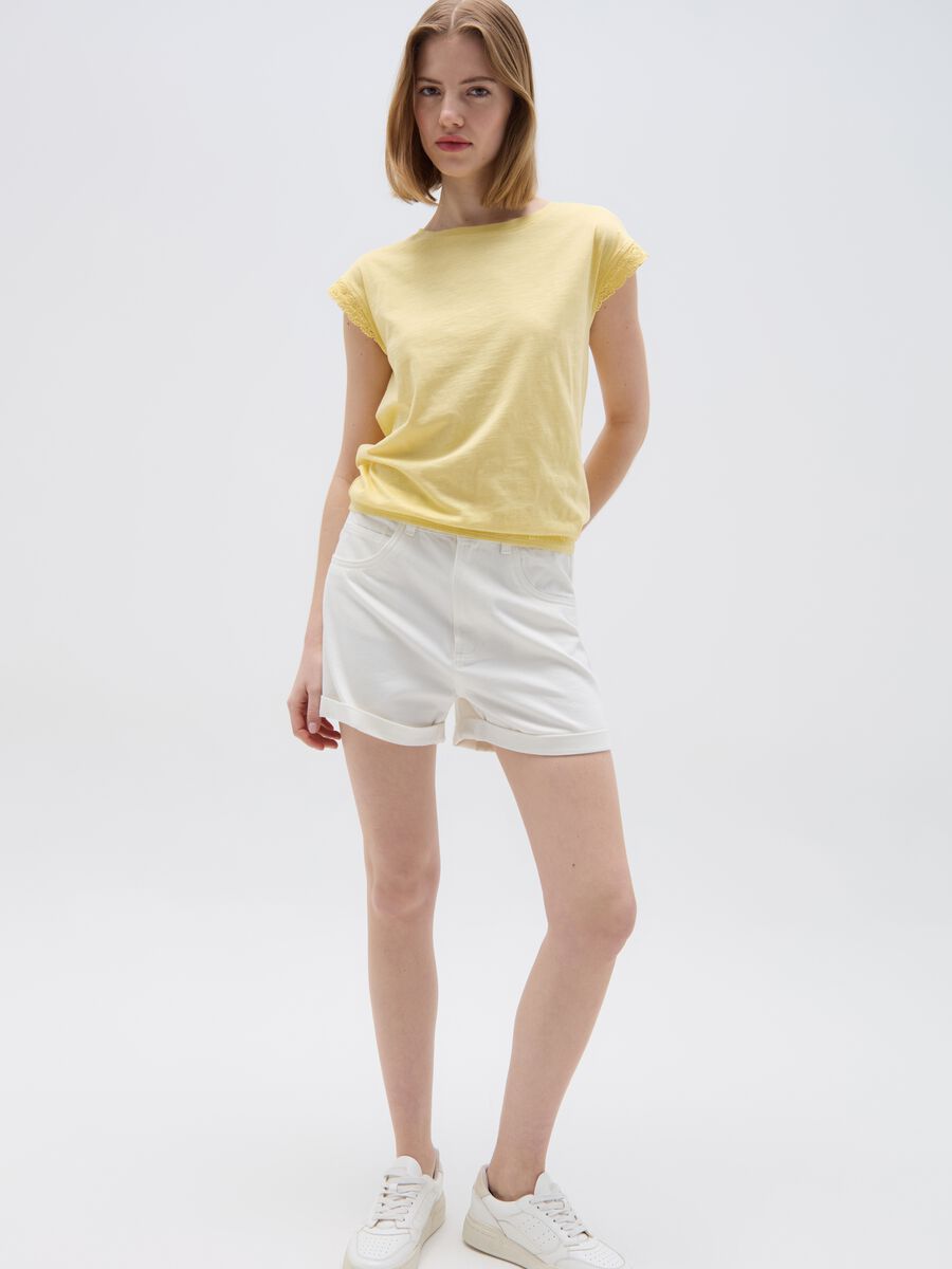 T-shirt with kimono sleeves and crochet insert_0