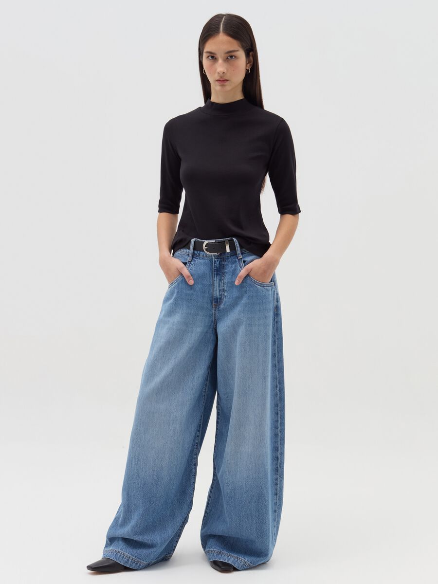 T-shirt mock neck con maniche al gomito_1