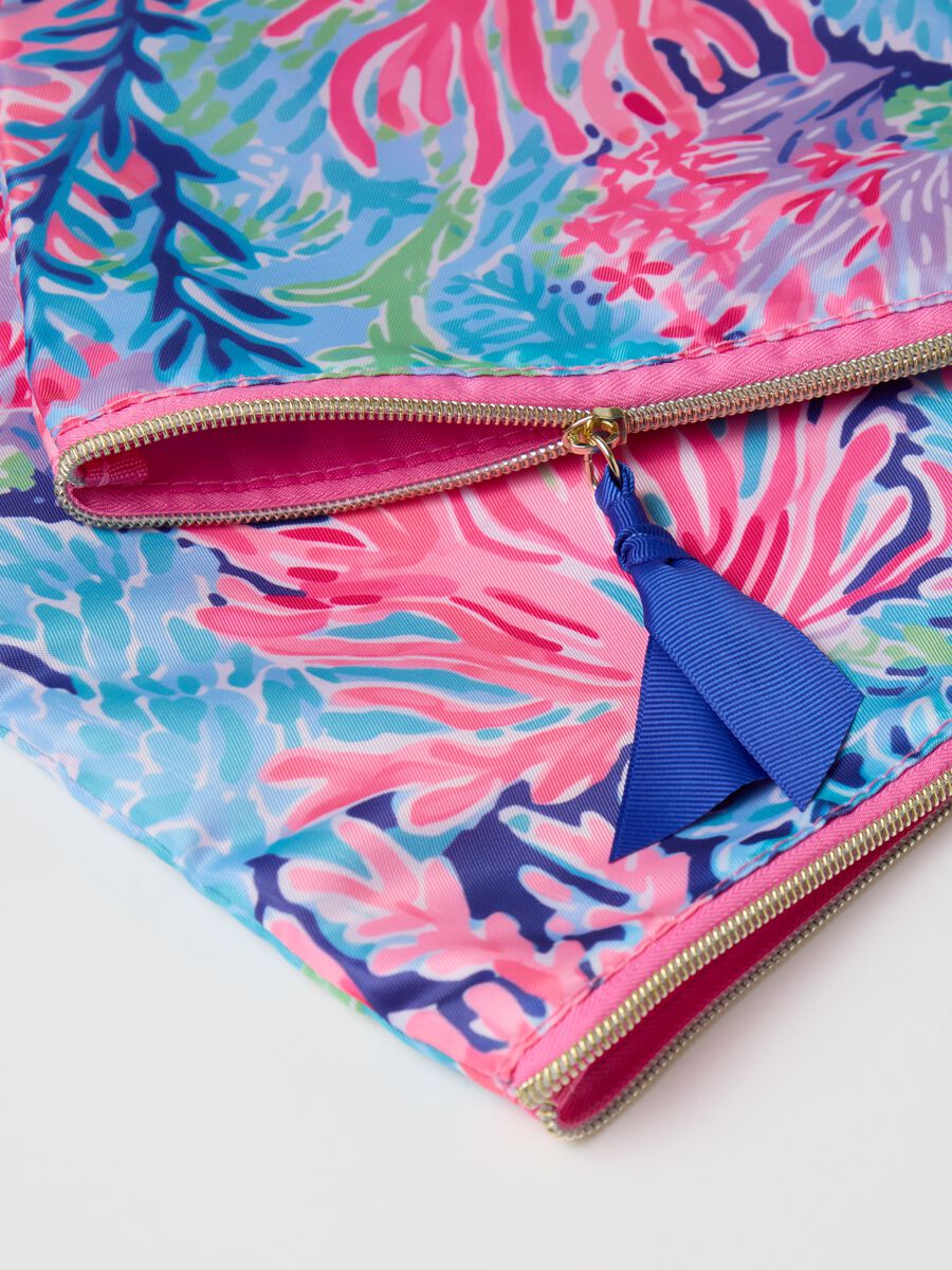 Women's clutch bag with print and blue bow_2
