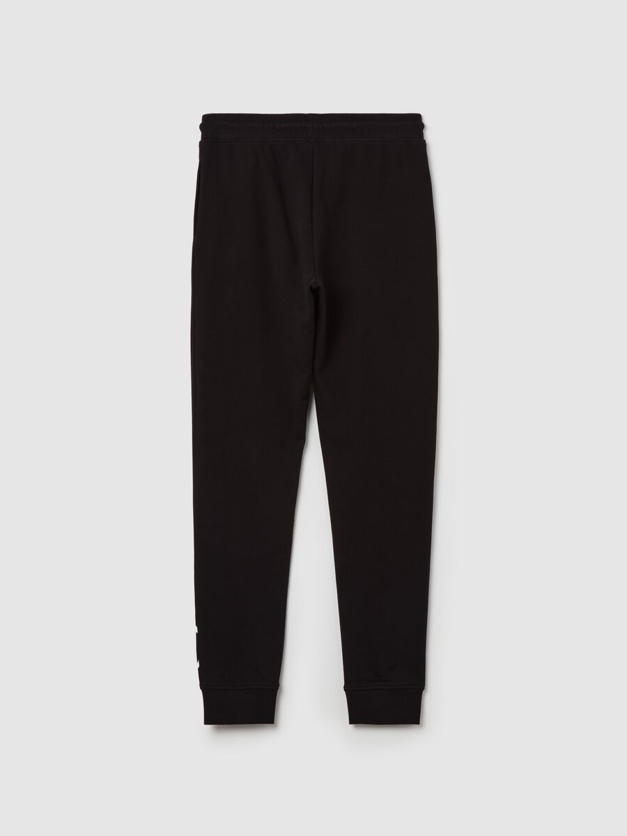 Joggers con coulisse stampa fiamme e lettering_4