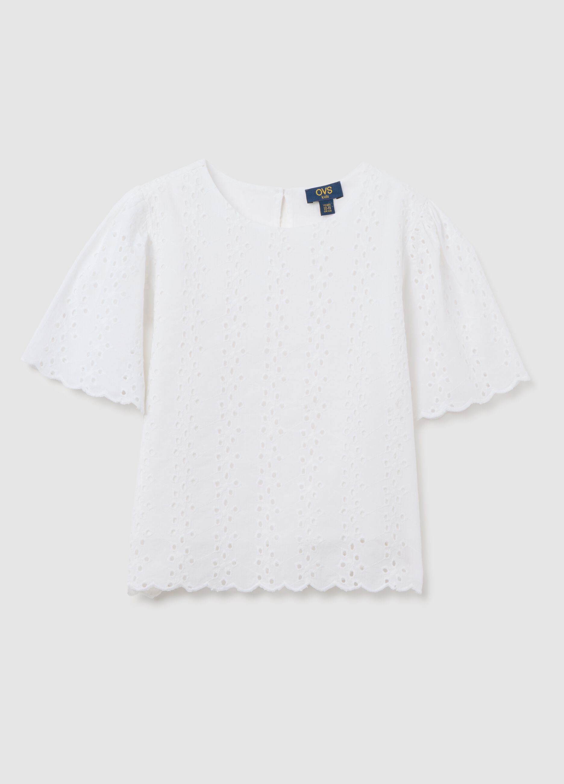 Girls' pure white cotton regular fit t-shirt with short sleeves and button closure