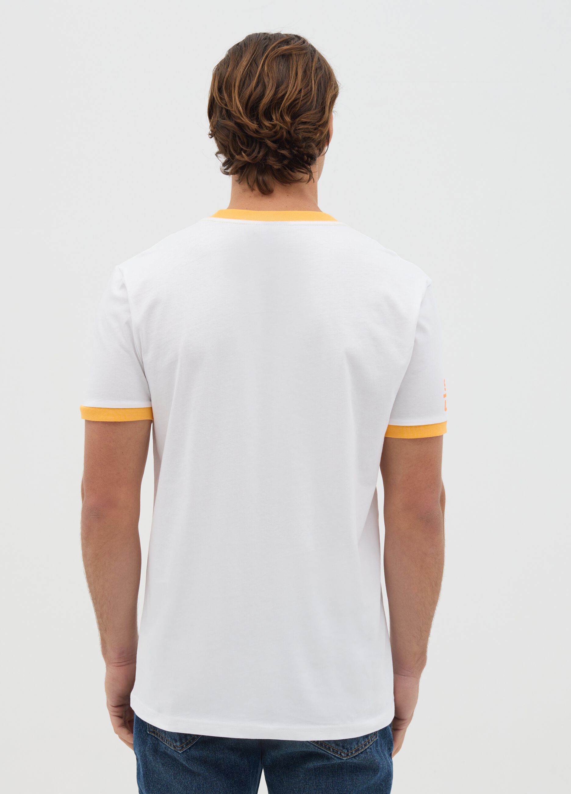 White T-shirt with pocket and contrasting details