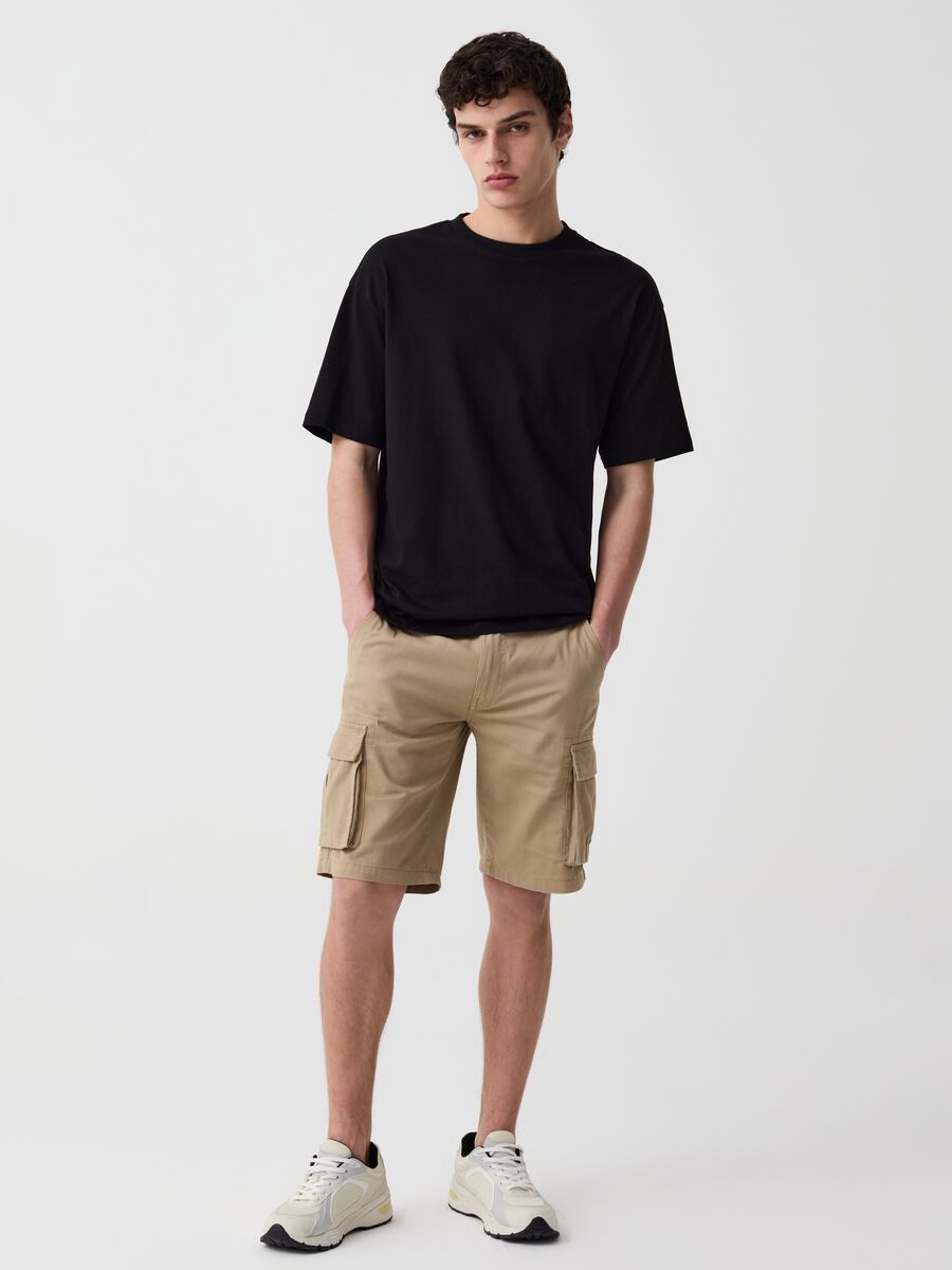 Cotton cargo Bermuda shorts_0