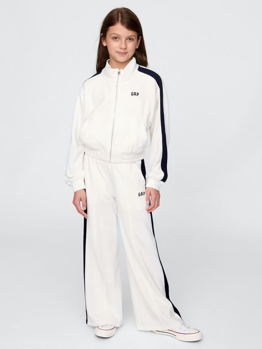 White sweatshirt with zip and blue details GAP Kids_1