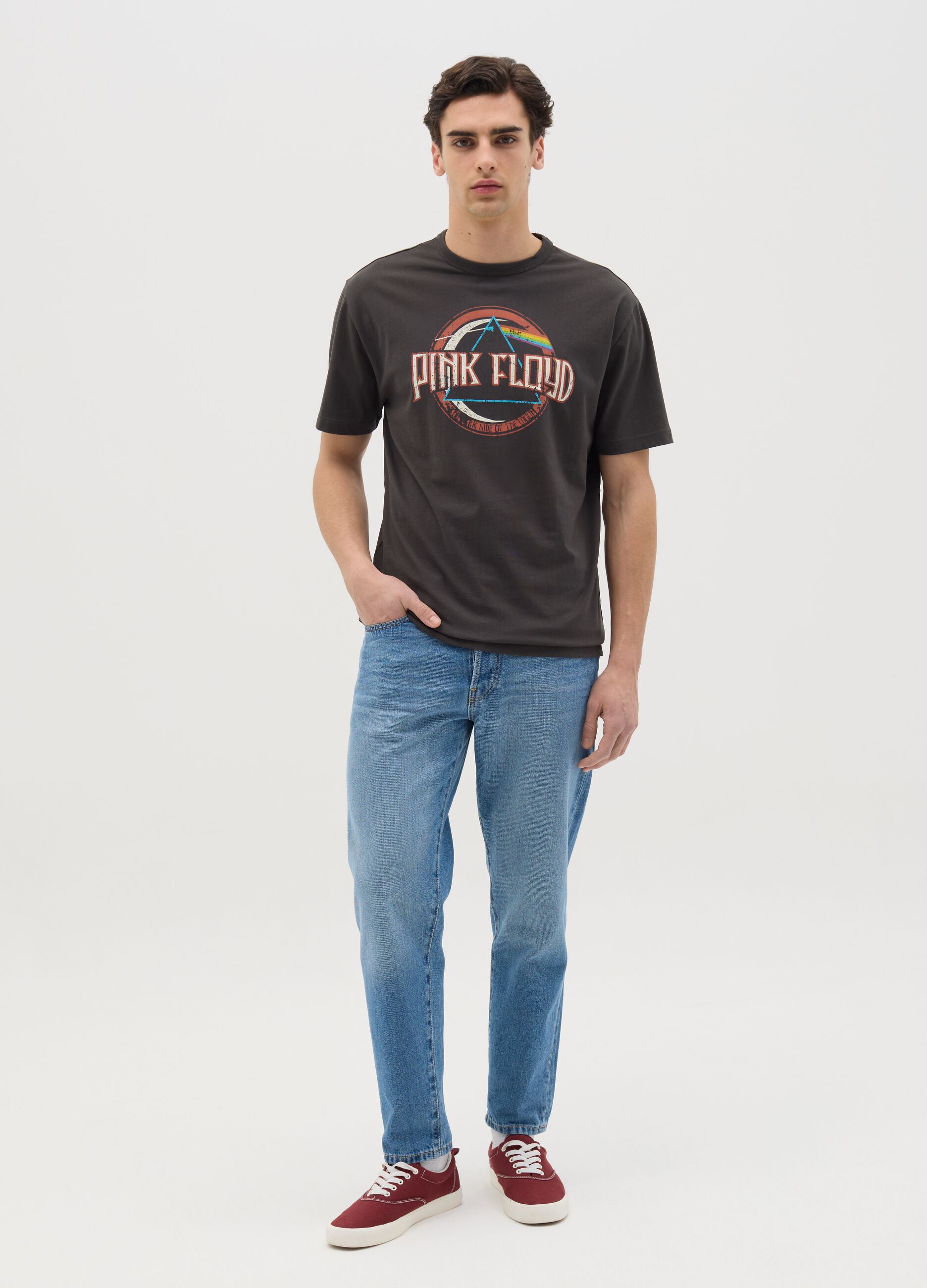 Grey T-shirt with Pink Floyd print