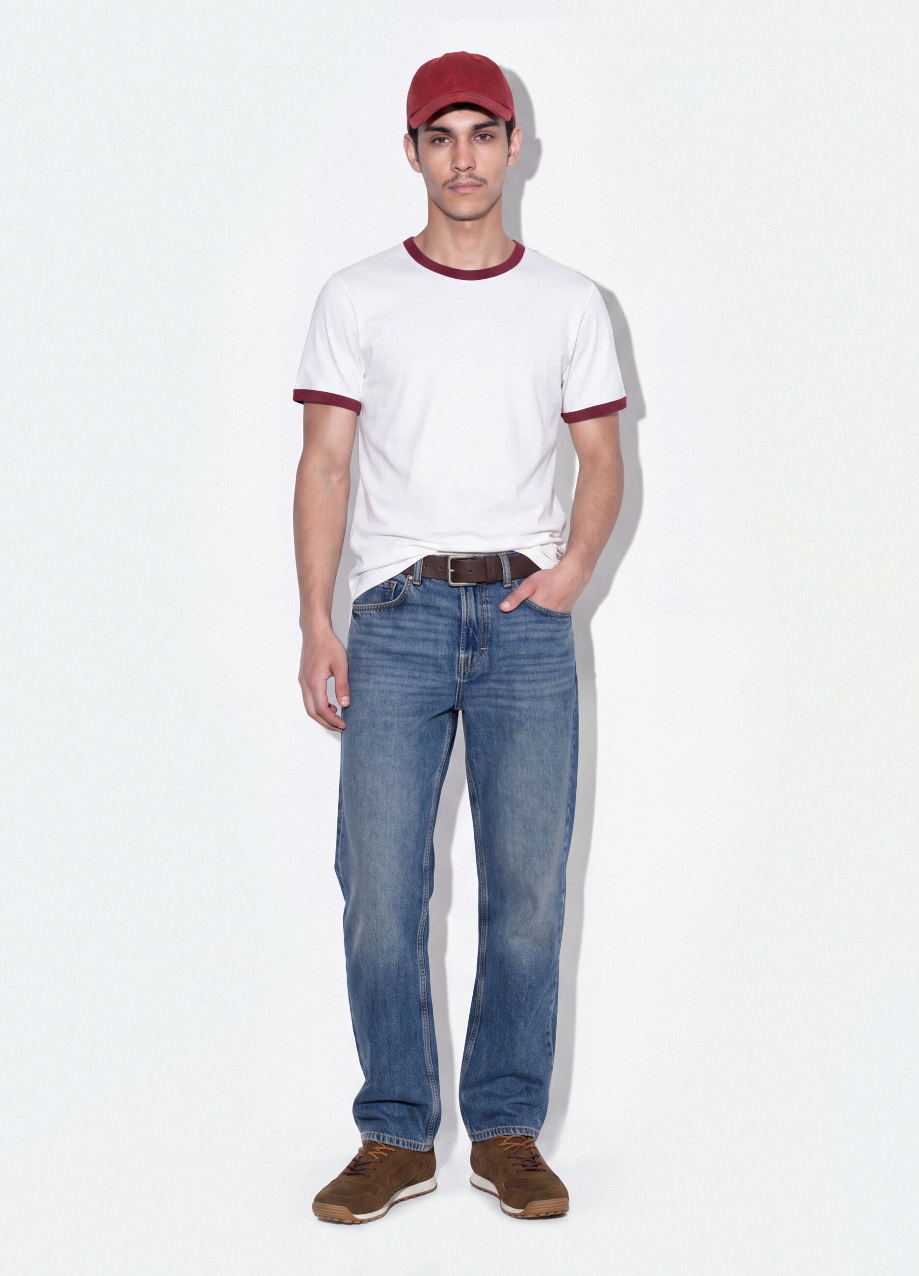 White crew-neck fitted T-shirt in pure cotton