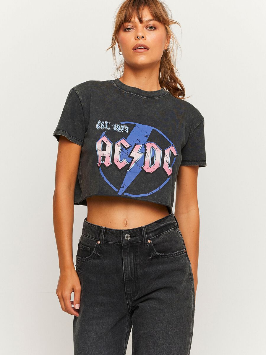 T-shirt cropped con stampa AC/DC_0