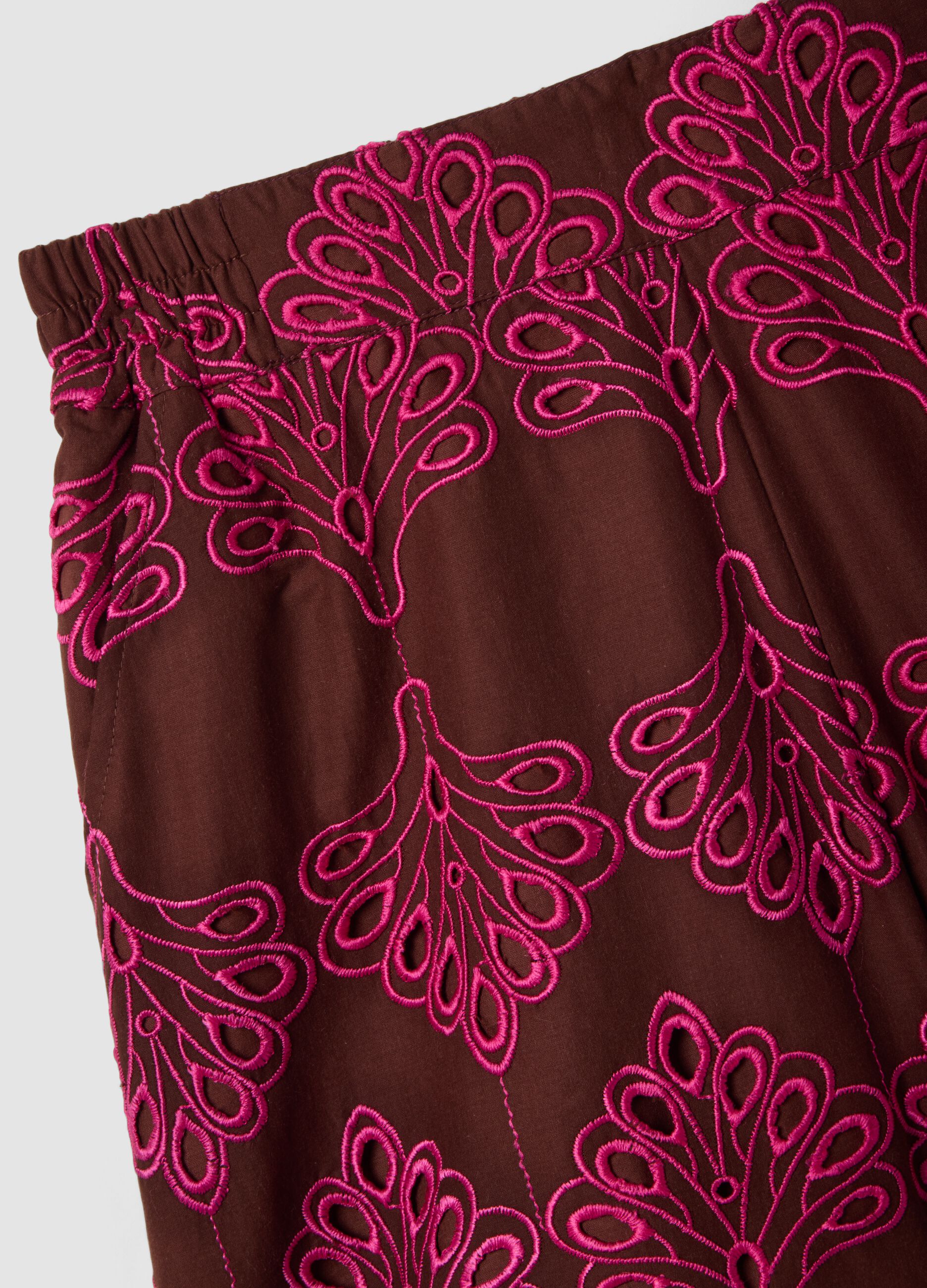 Multicolour pure cotton shorts with openwork embroidery, regular fit