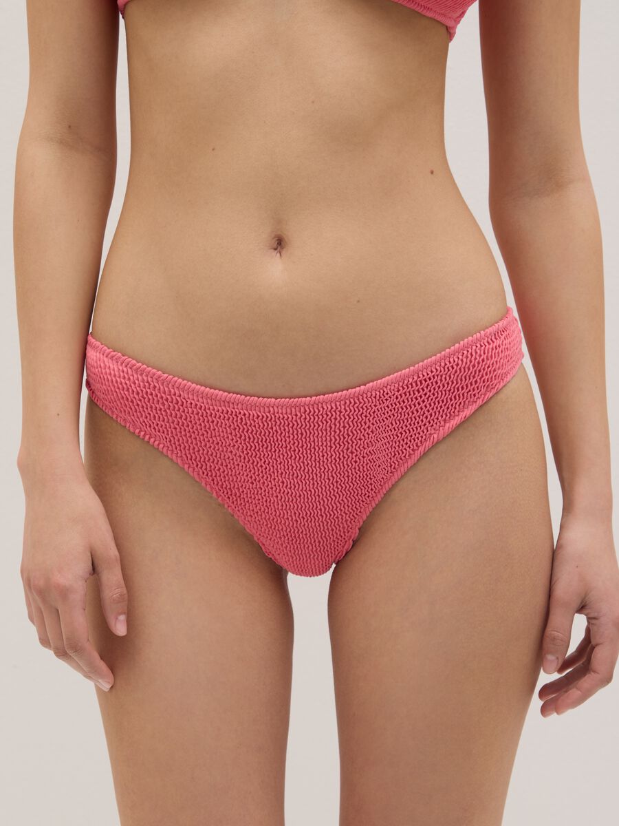 Women's bikini brief in stretchy pink fabric_2