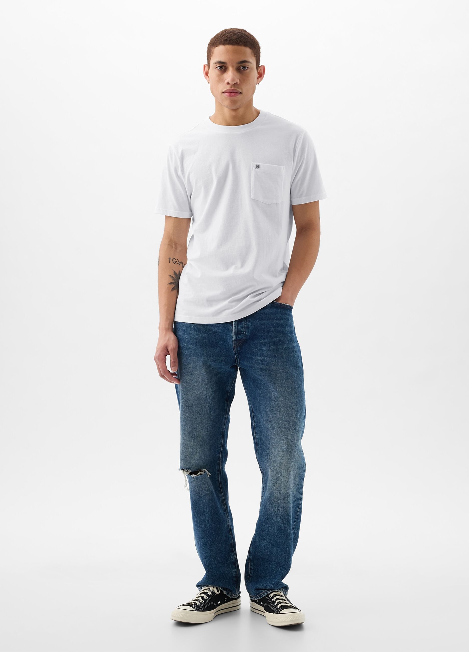 Cotton T-shirt with pocket and logo patch
