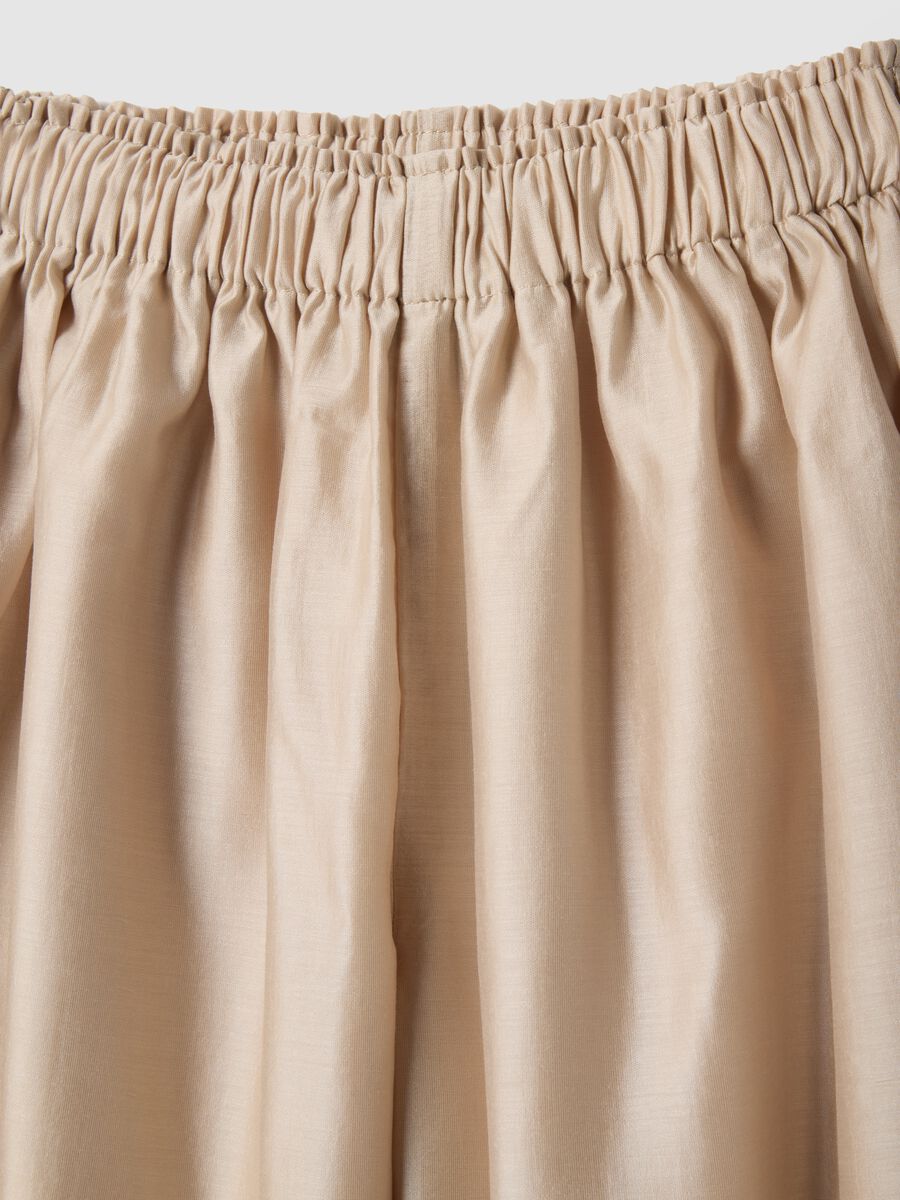 Girls' beige Lyocell culotte trousers with relaxed fit_2