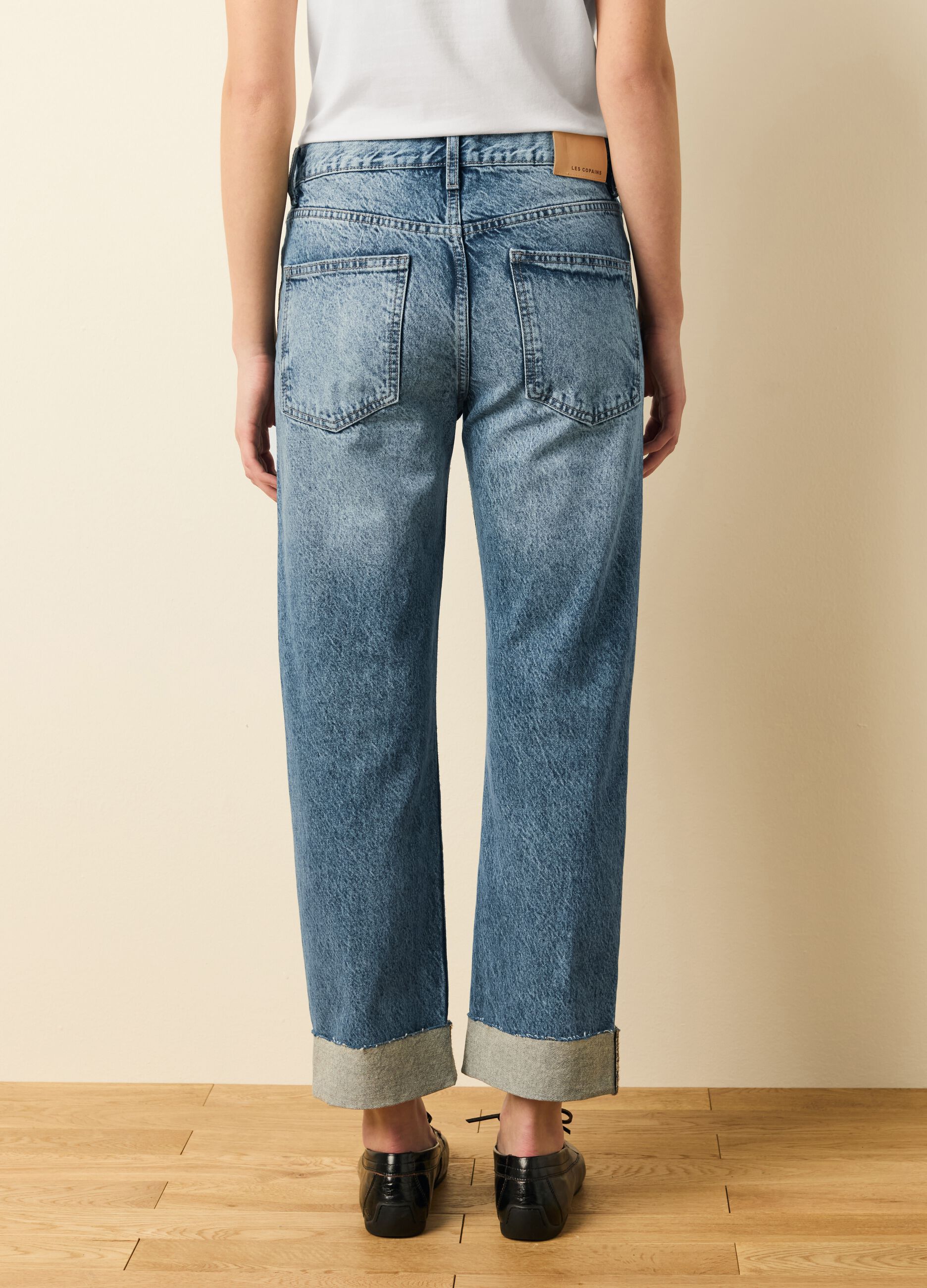 Relaxed-fit ankle jeans with turn-ups