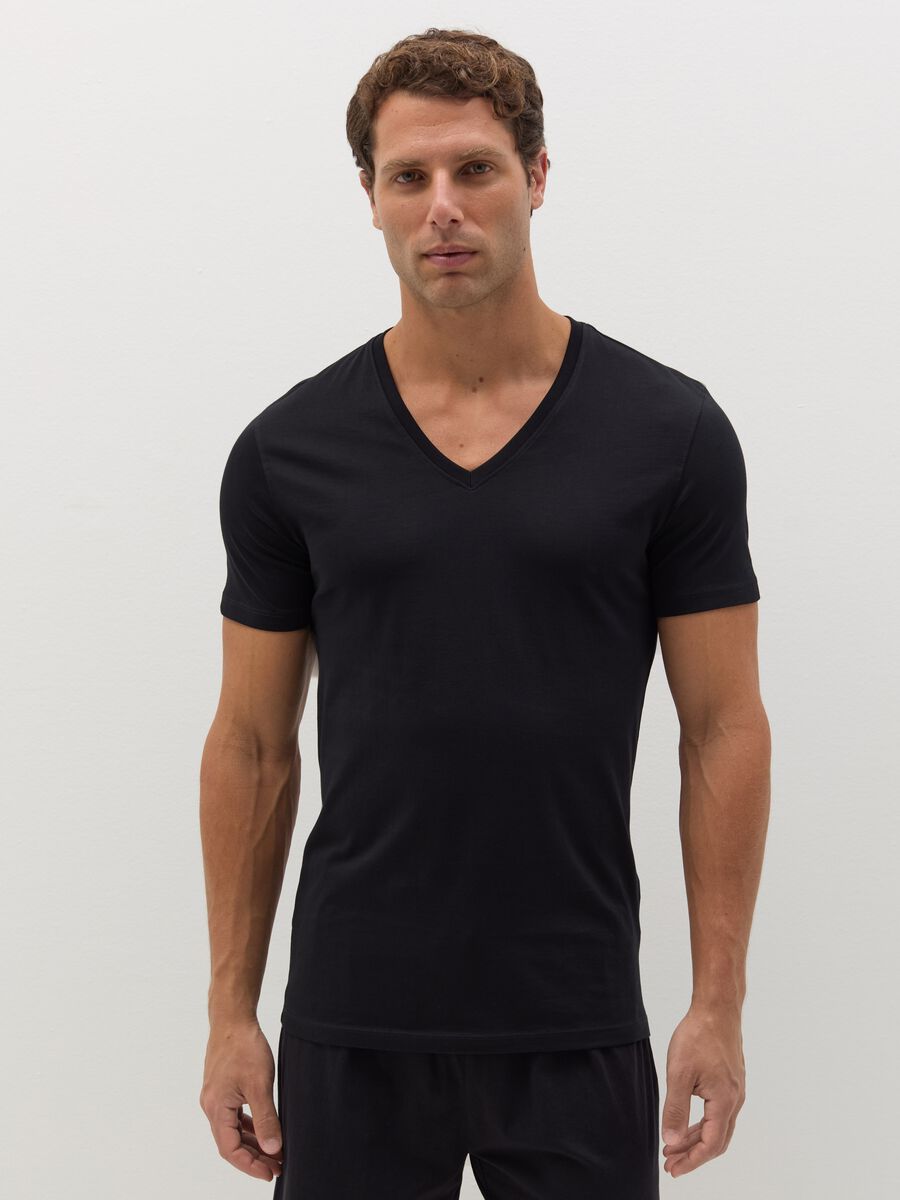 Two-pack undershirts with V neck_0