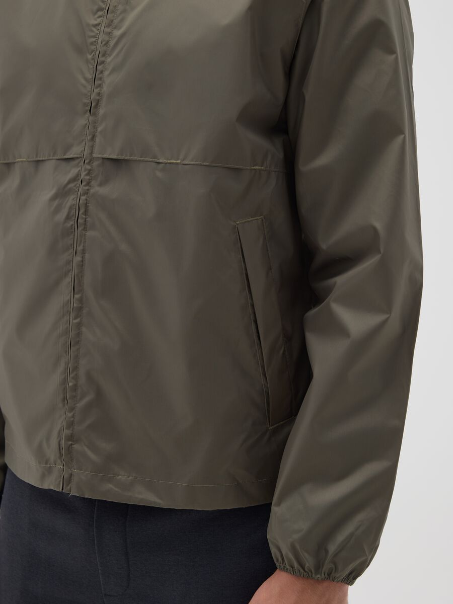 Men's Jacket in Green_2