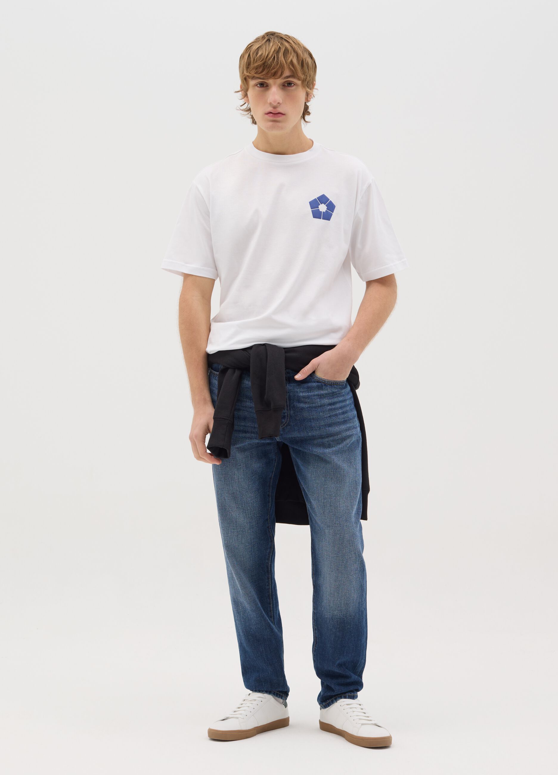 White T-shirt with Seishiro Nagi print
