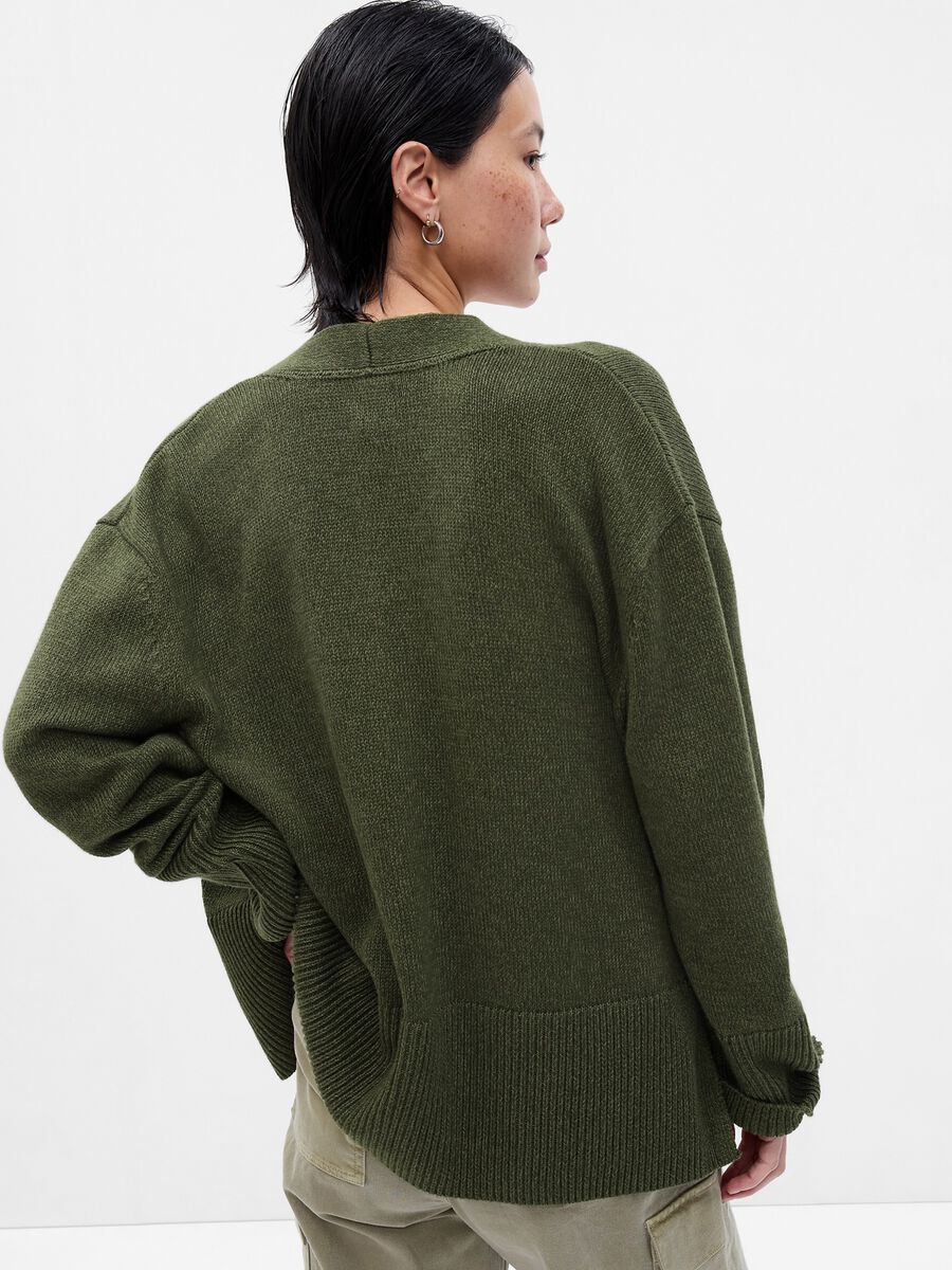 Cardigan con scollo a V e spacchi_1