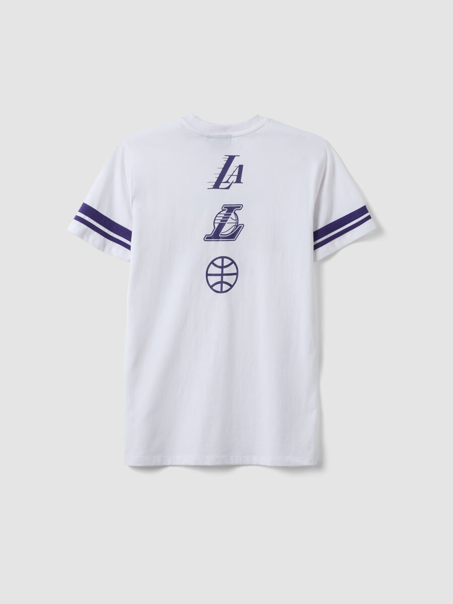 Boys' pure cotton relaxed fit white T-shirt with Lakers prints_4