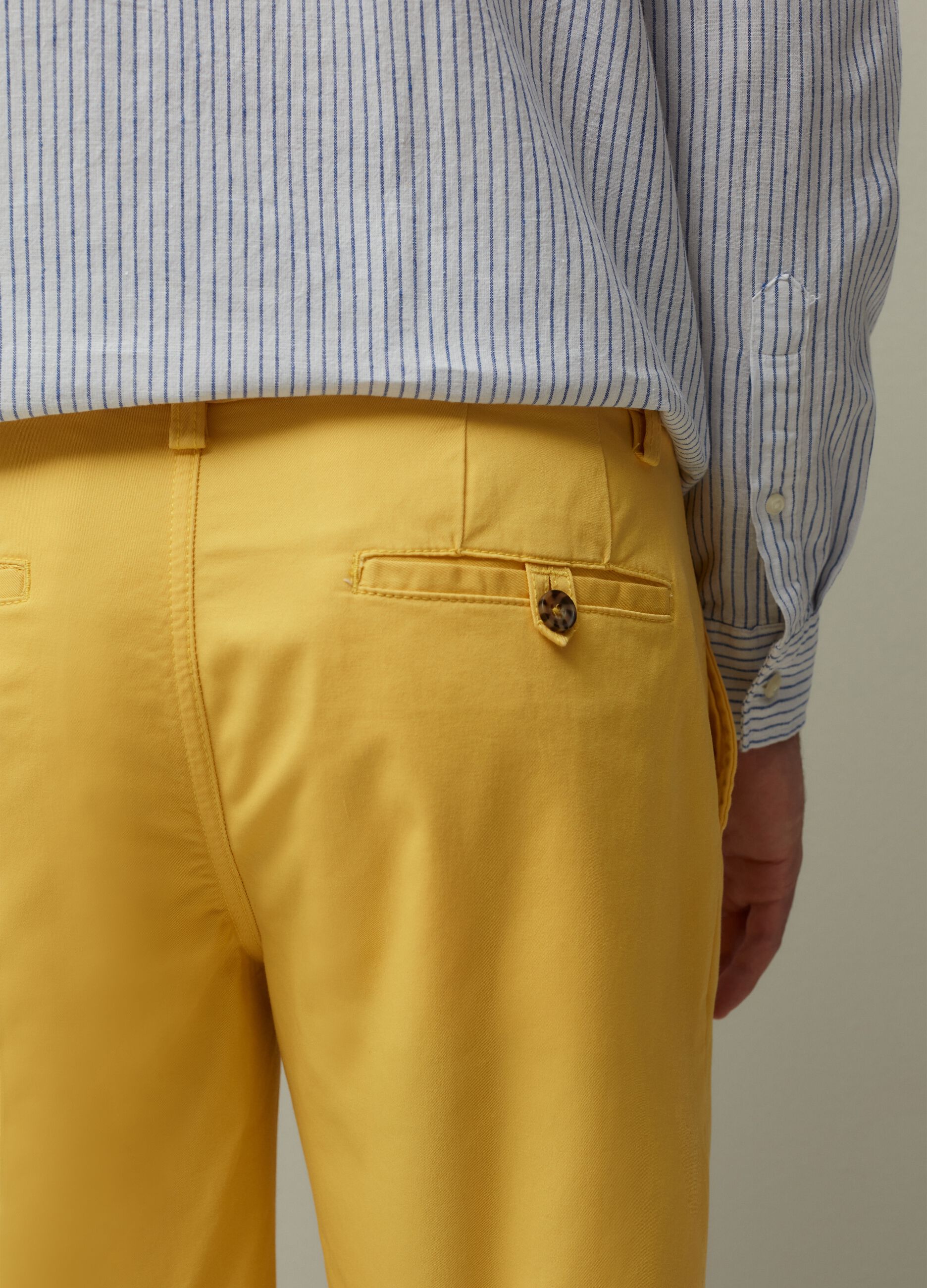 Bermuda chino in cotone stretch_2