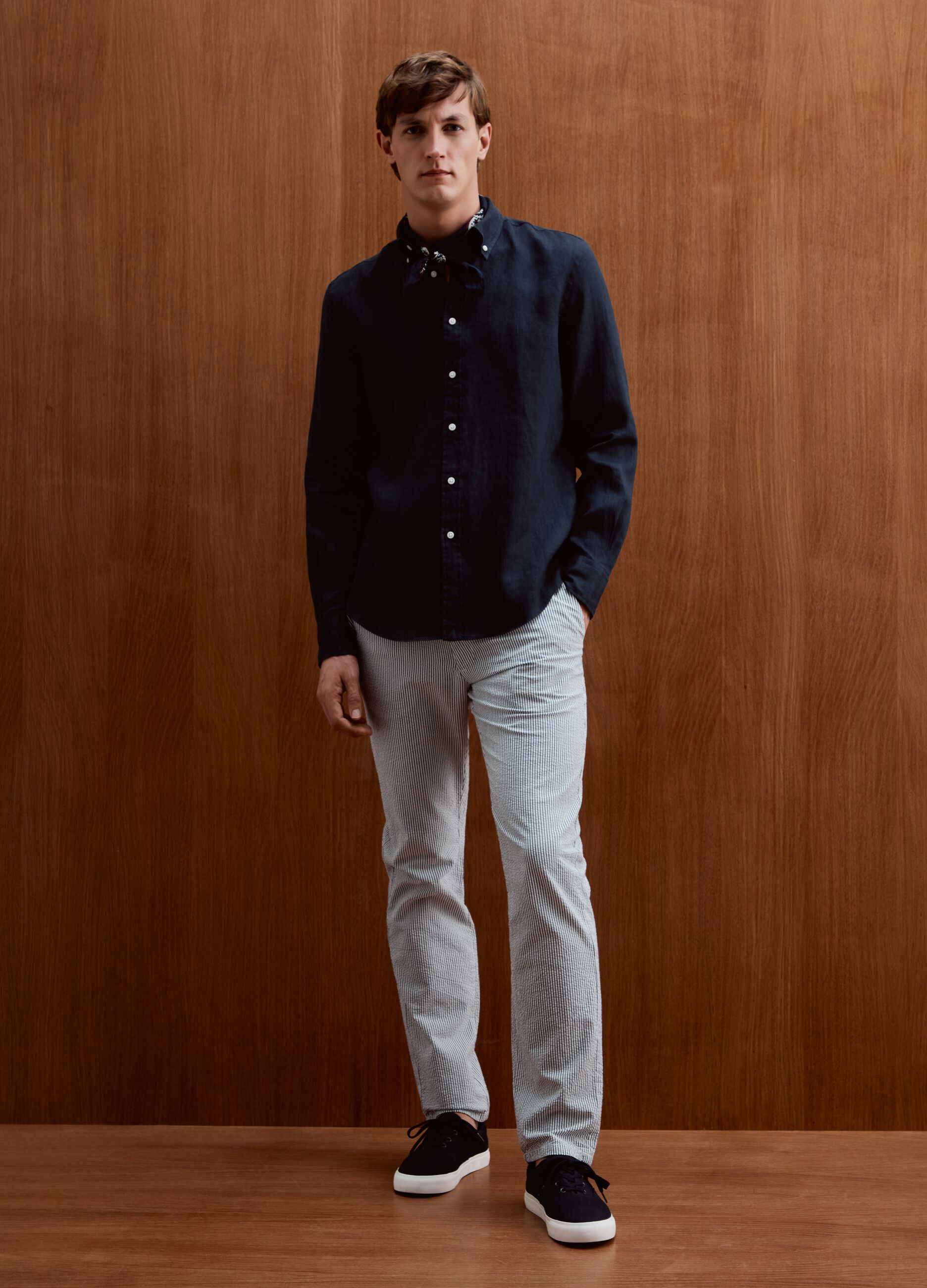 Pantaloni chino in cotone seersucker_0