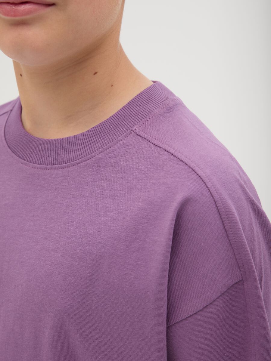 T-shirt da ragazzo in puro cotone viola regular fit con scollo rotondo_1