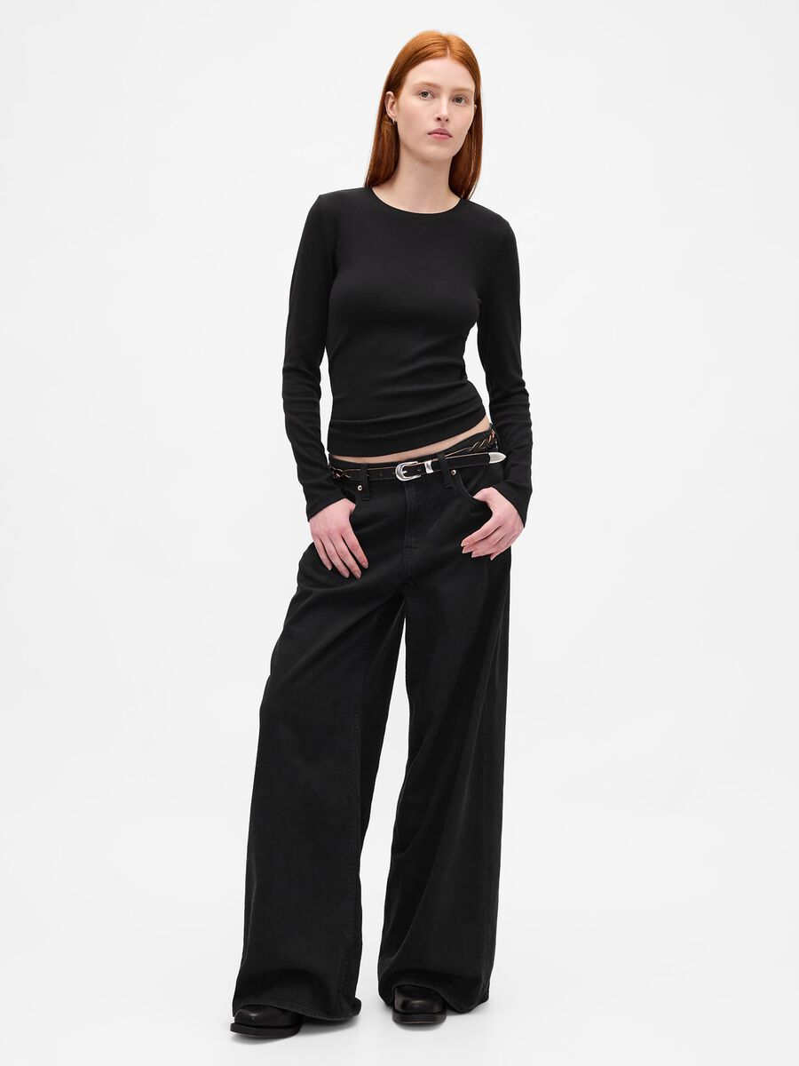 Maglia nera elasticizzata a maniche lunghe_1