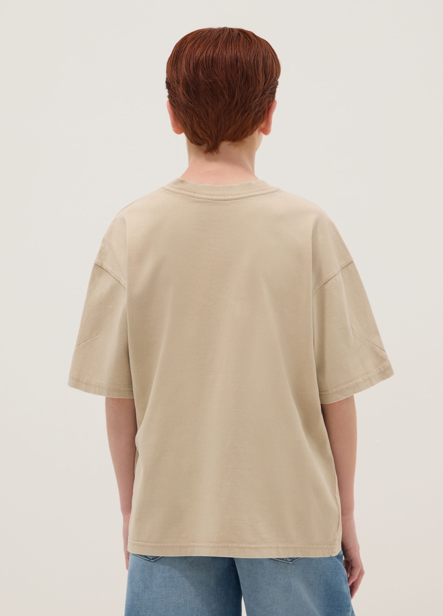 Beige pure cotton short-sleeve boys&rsquo; T-shirt, oversized fit