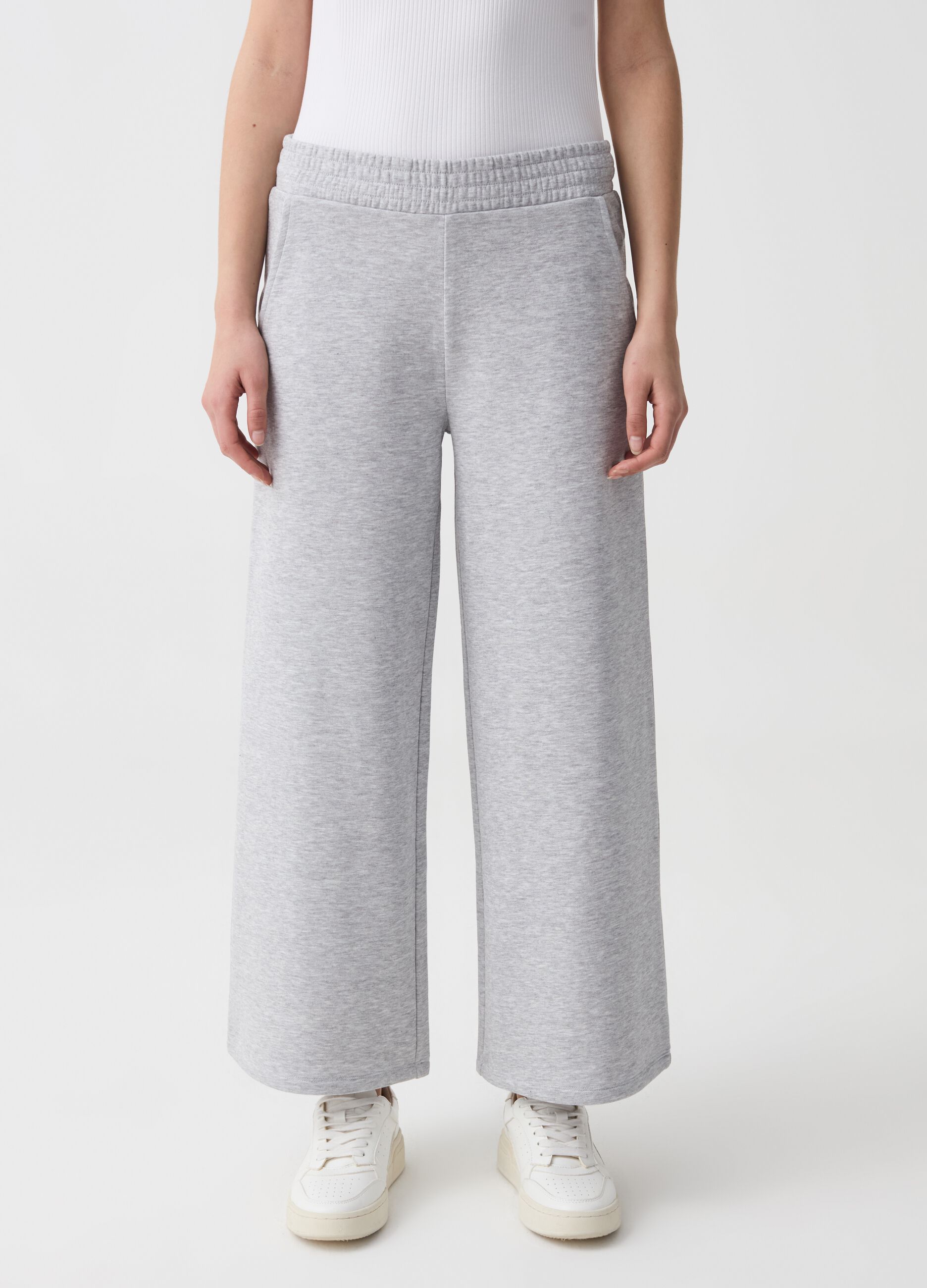 Essential wide-leg joggers in fleece