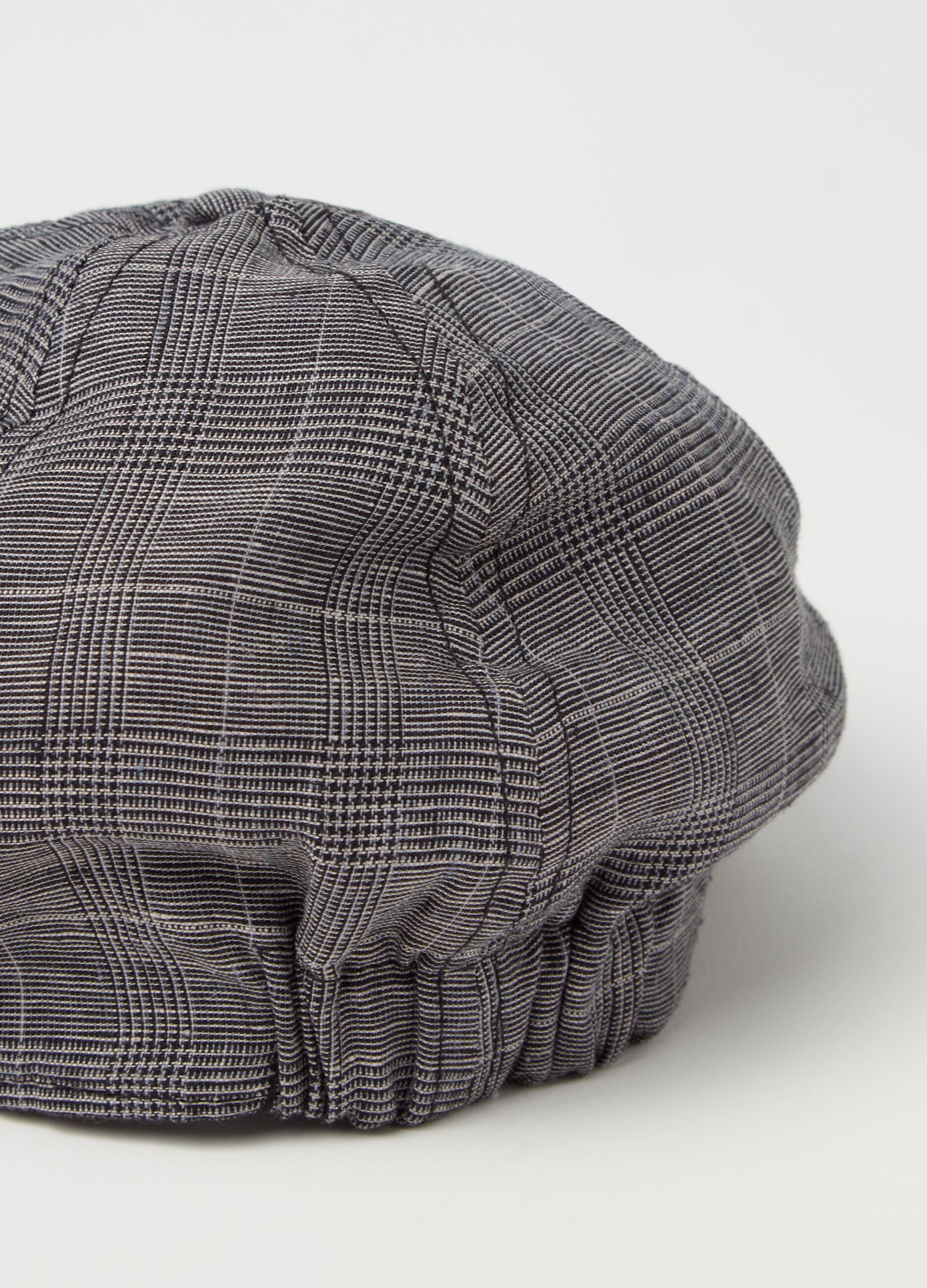 Linen flat cap with check pattern