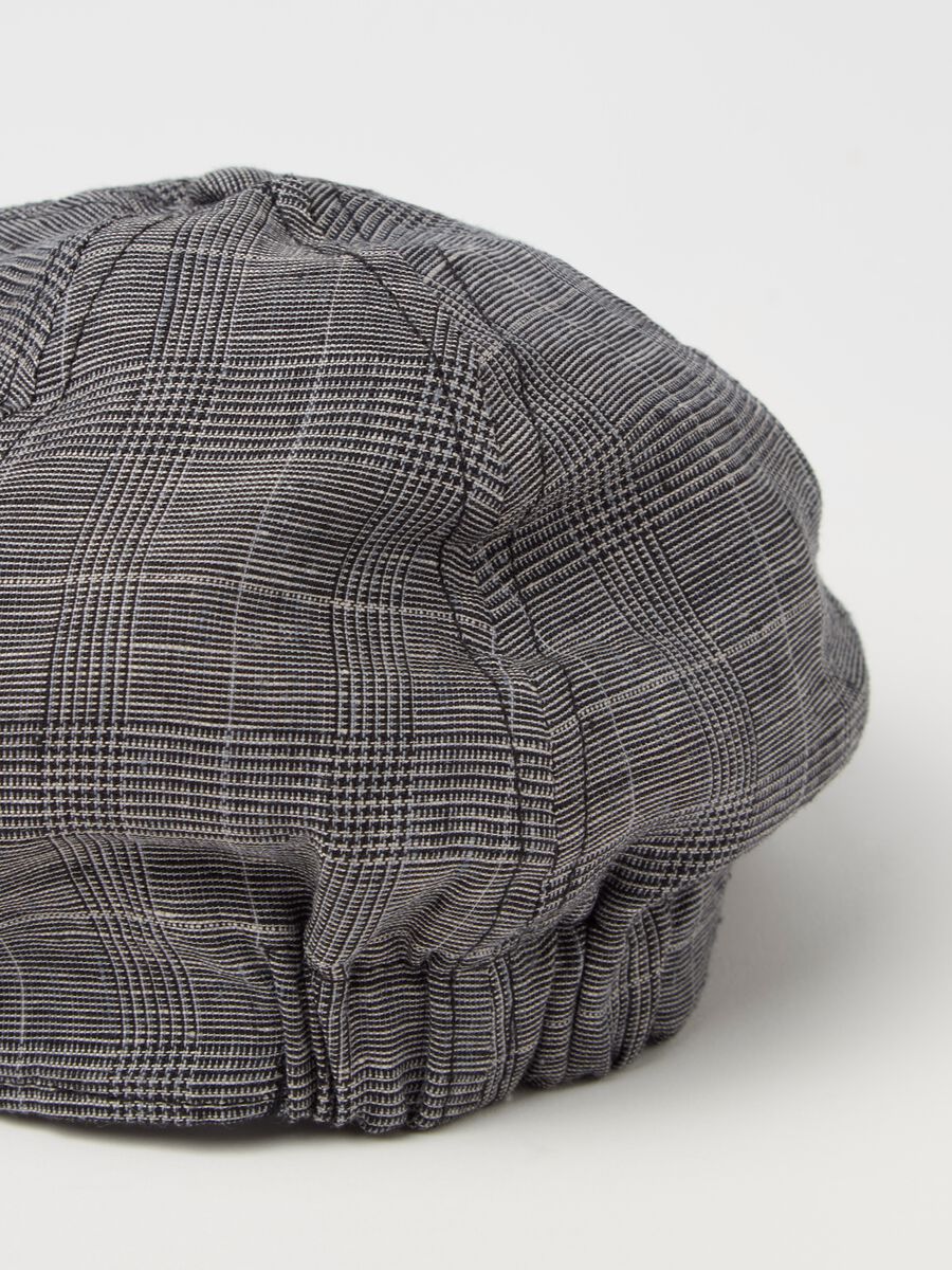 Linen flat cap with check pattern_2
