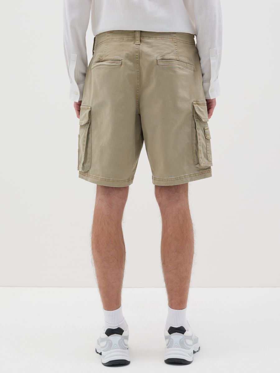 Beige Bermuda shorts in stretch cotton_2