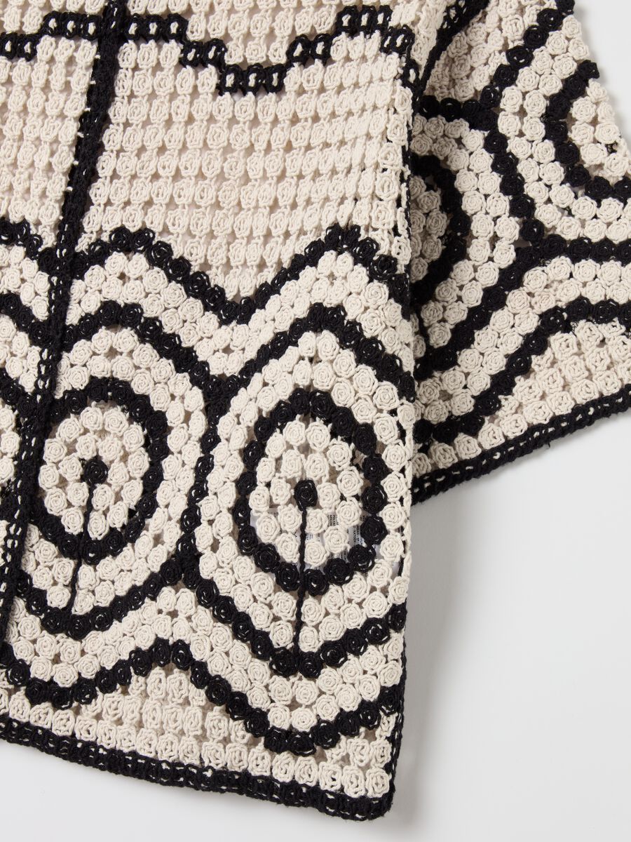 Crochet T-shirt with geometric motif_5