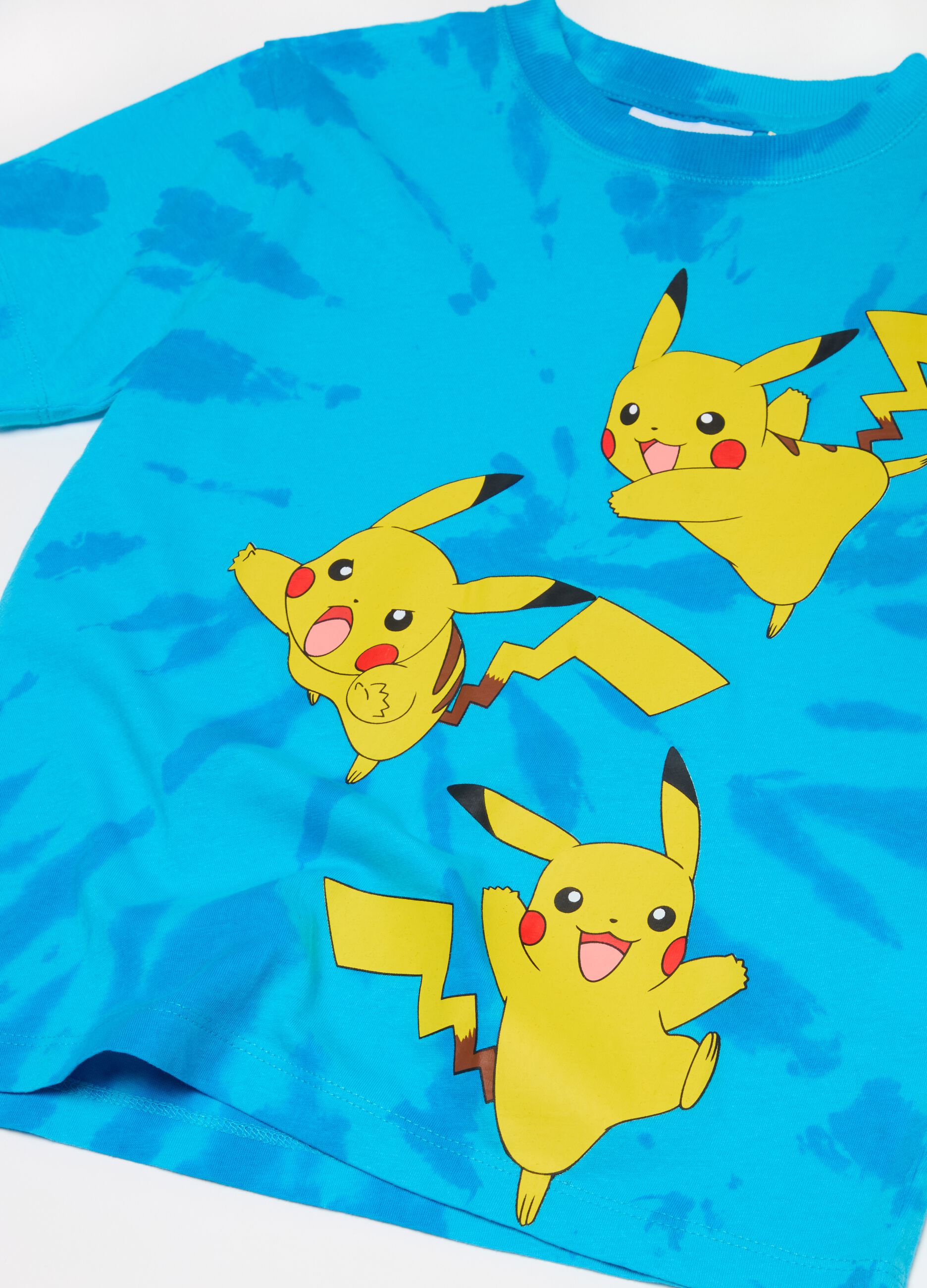 T-shirt Tie Dye con stampa Pokemon Pikachu
