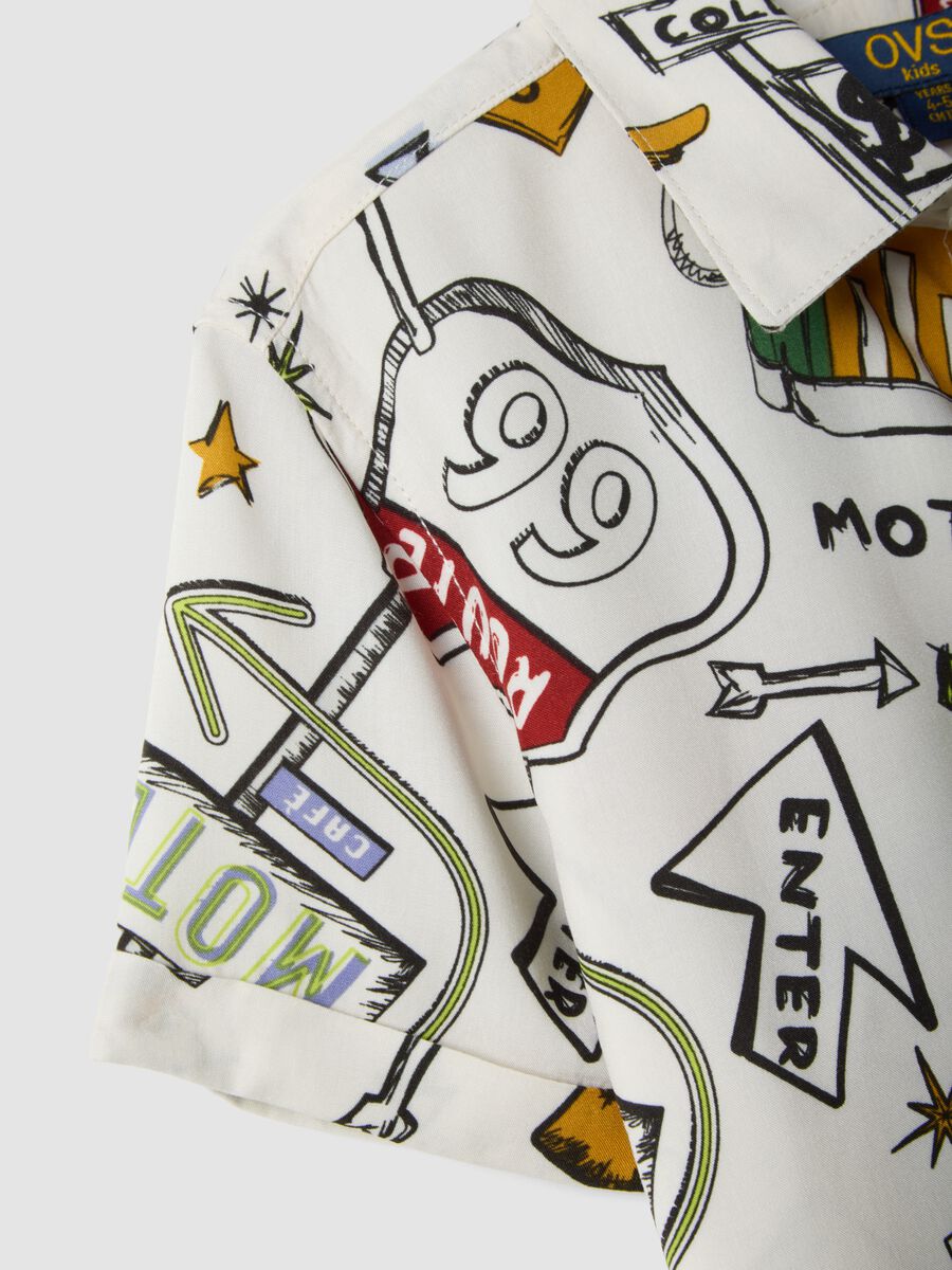 Camicia in pura viscosa multicolor da bambino regular fit con stampe_3