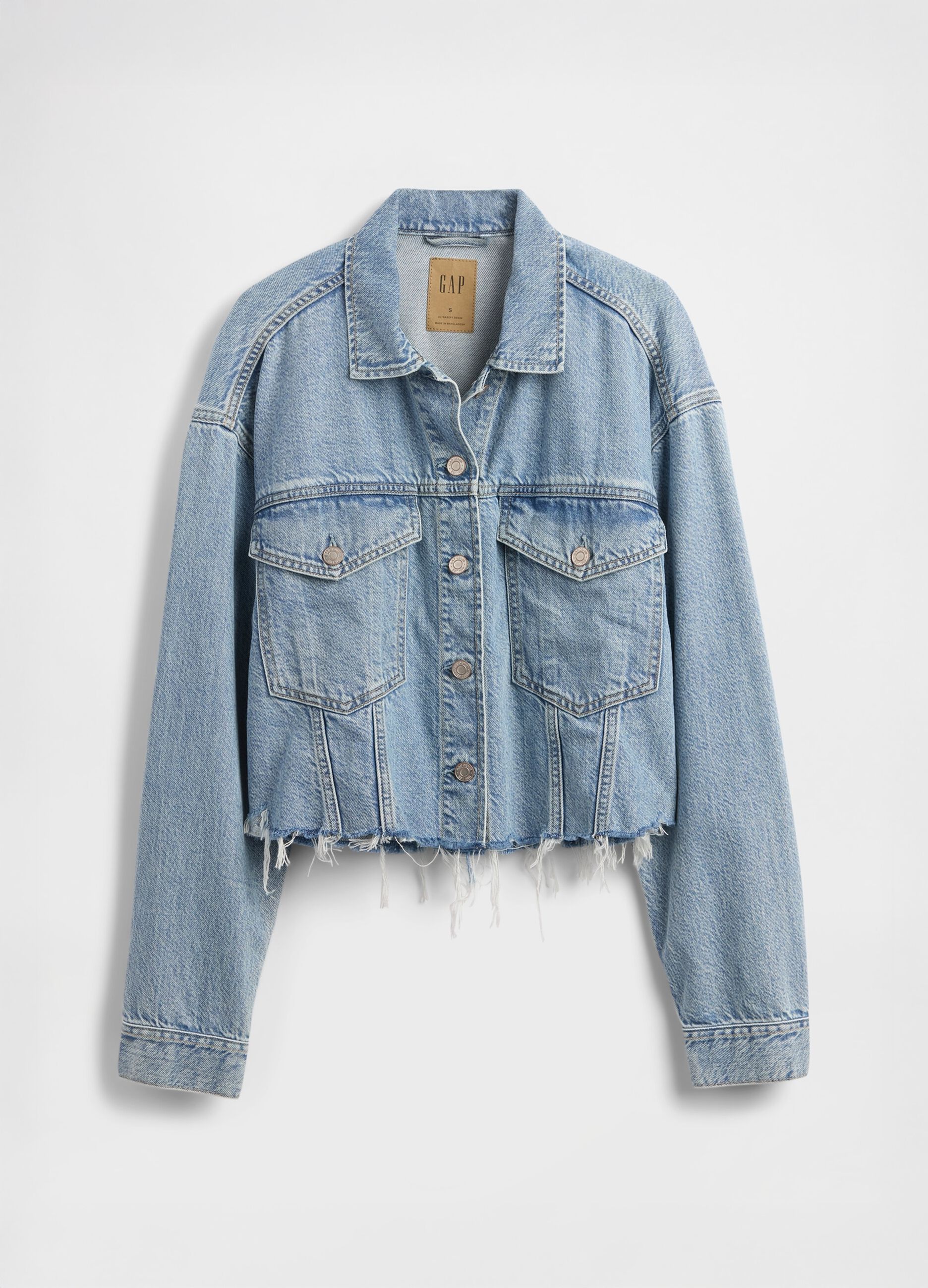 Giacca cropped in denim con bordi sfrangiati