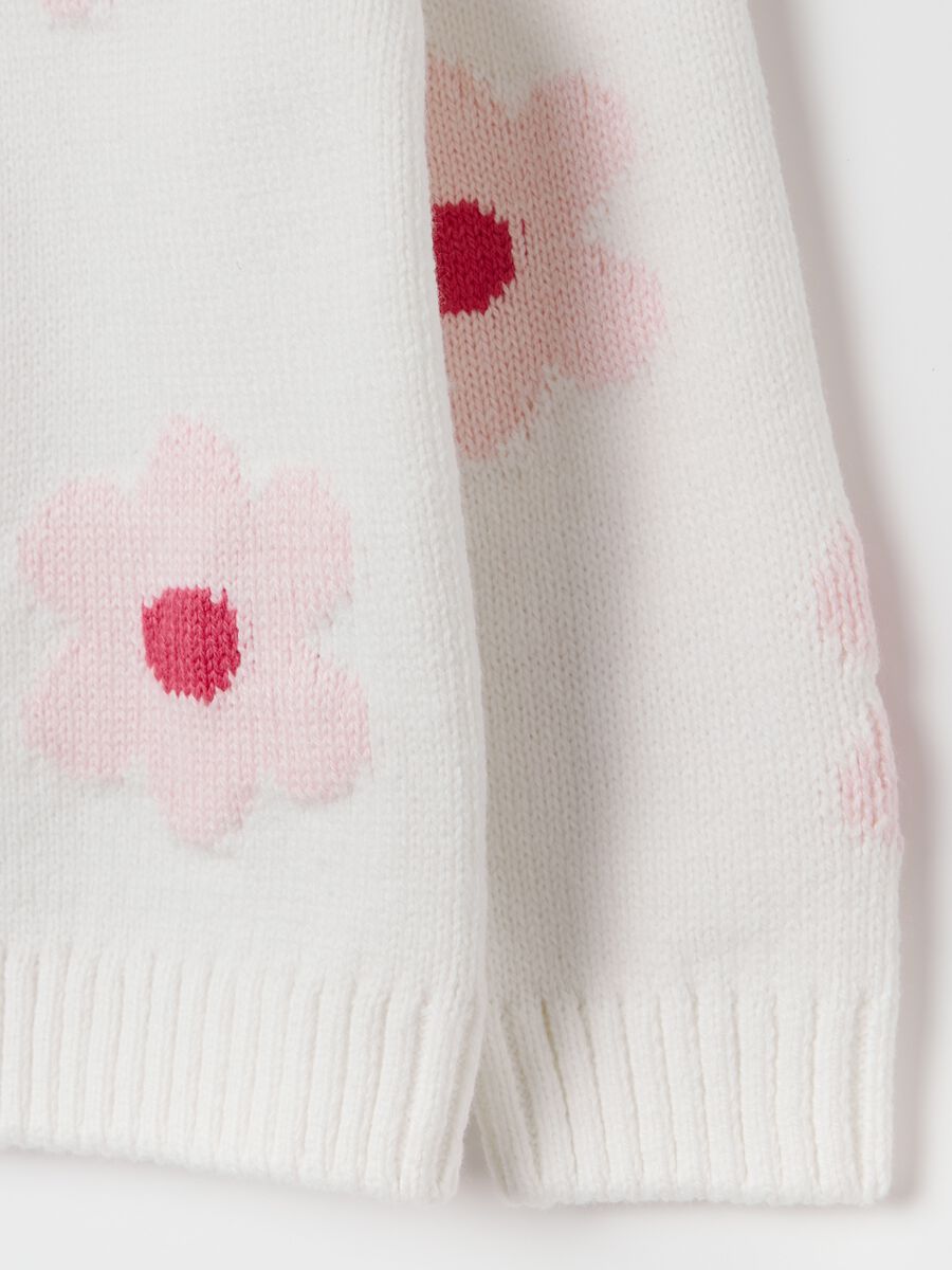Pullover with jacquard flowers design_2