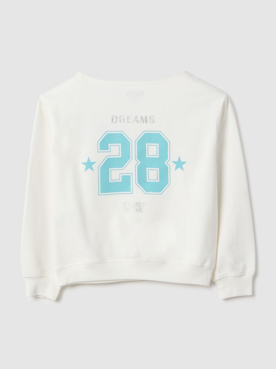 White pure cotton oversized fit girls' sweatshirt with boat neckline_4